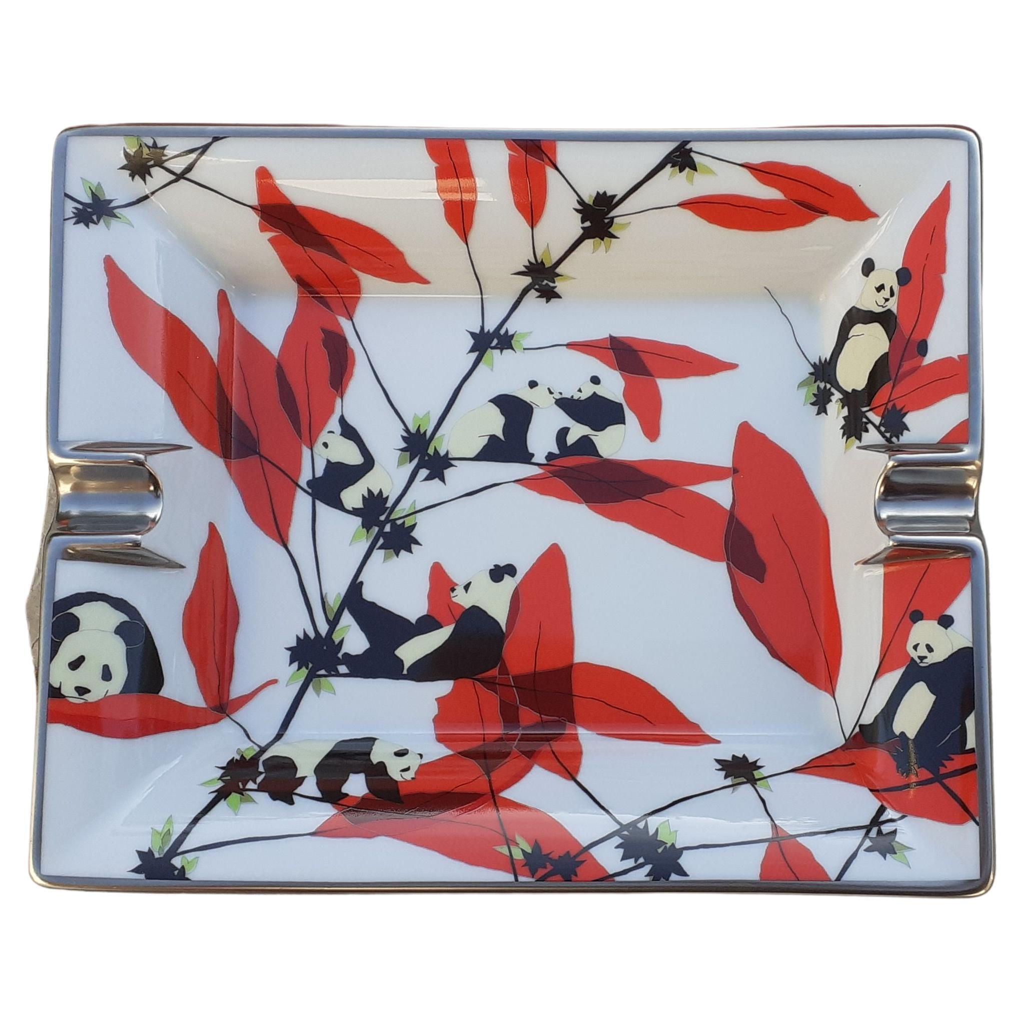 Hermès Panda Bear Print Porcelain Gold Cigar Ashtray Change Tray