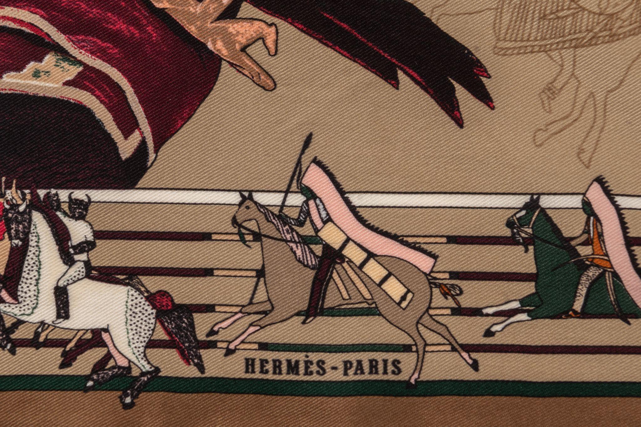 Hermès Pani Etoupe Triangle Silk Scarf In Excellent Condition For Sale In West Hollywood, CA