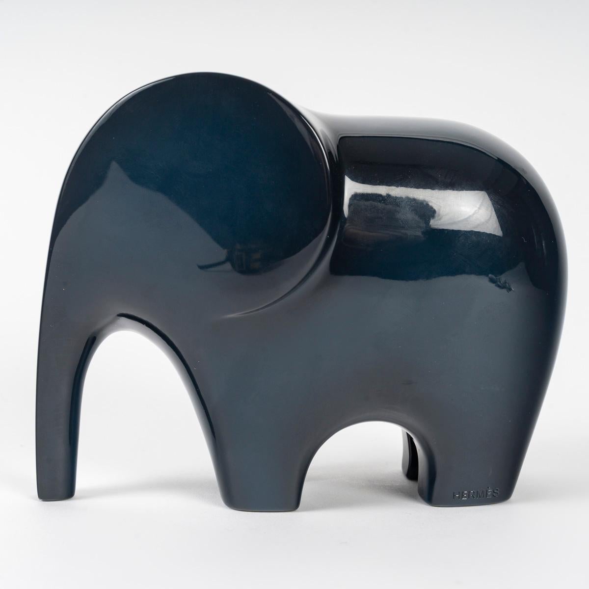 Vietnamese HERMES, Paperweight Lao INDIGO
