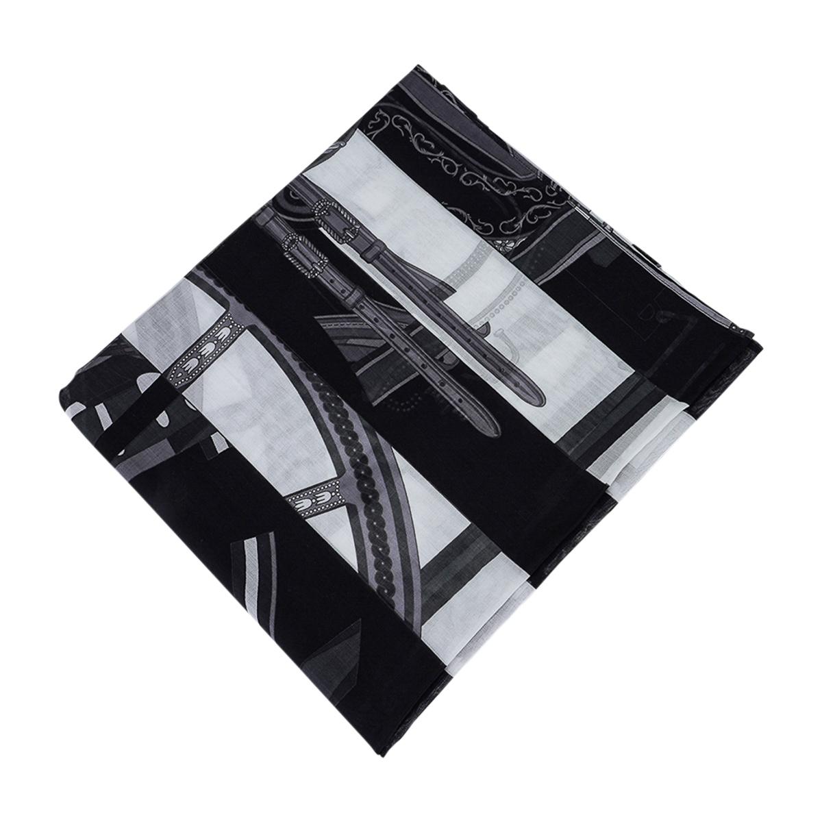 Hermes Pareo Berline Bayade Print Black / Grey / White For Sale 4