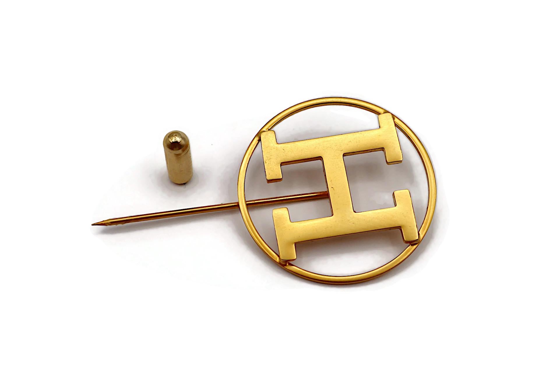 HERMES PARFUMS Vintage Gold Tone H Lapel Pin Brooch 1