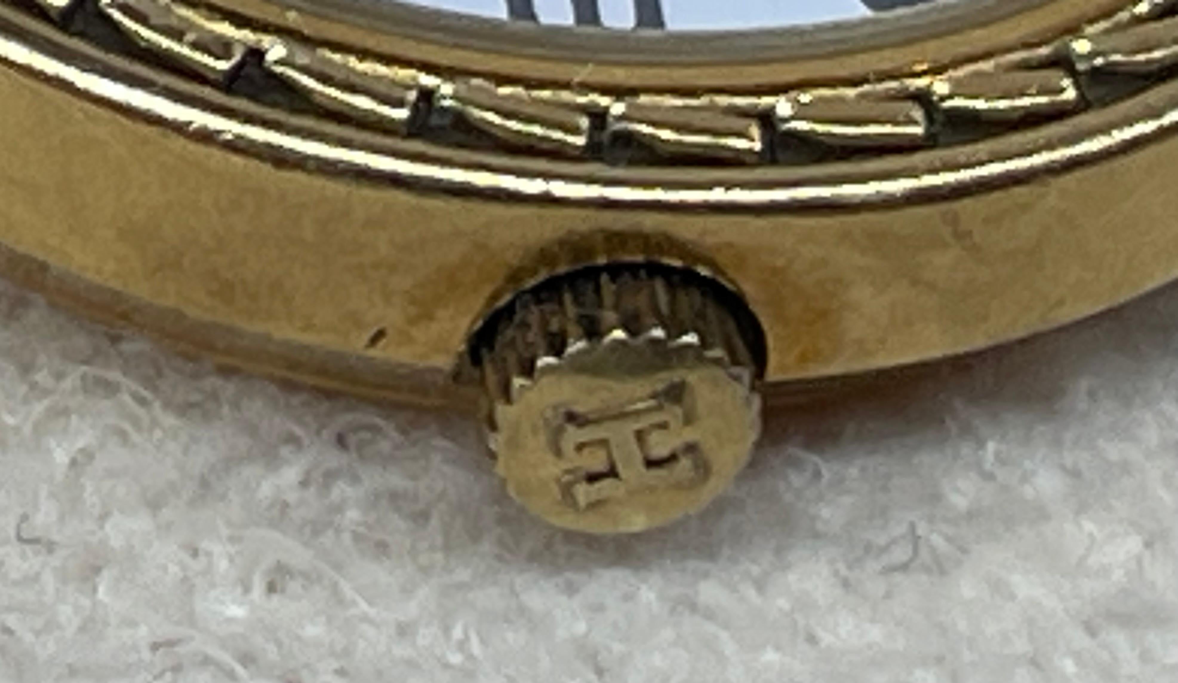 Hermès Paris 18 Kt Gold 'Sellier' Wristwatch, Crocodile Strap In Good Condition For Sale In Manhasset, NY