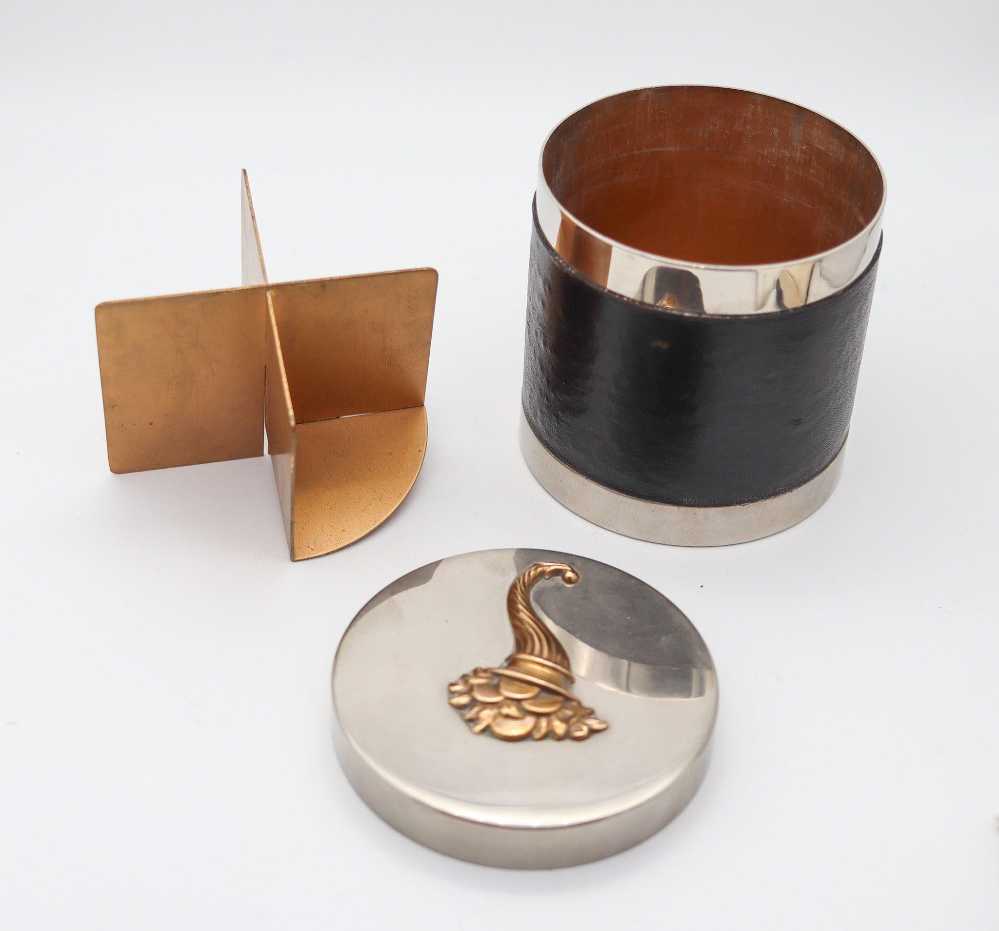 HERMES PARIS 1940 Schreibtisch Runde Box In vergoldeter Bronze Vernickelt & Leder (Art déco) im Angebot