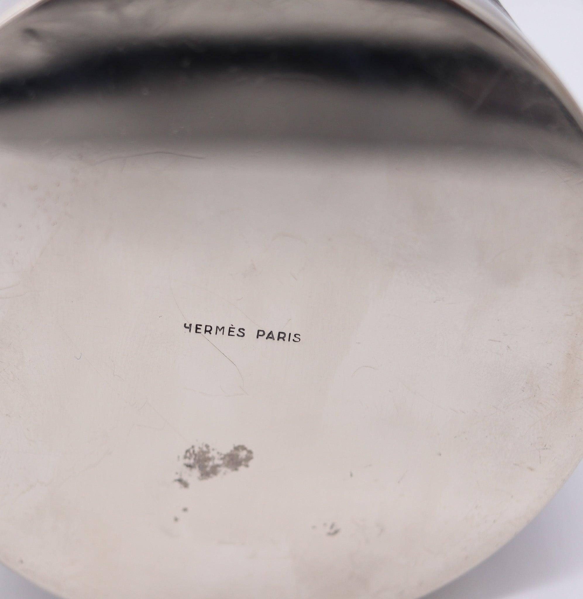 HERMES PARIS 1940 Schreibtisch Runde Box In vergoldeter Bronze Vernickelt & Leder (Vergoldet) im Angebot