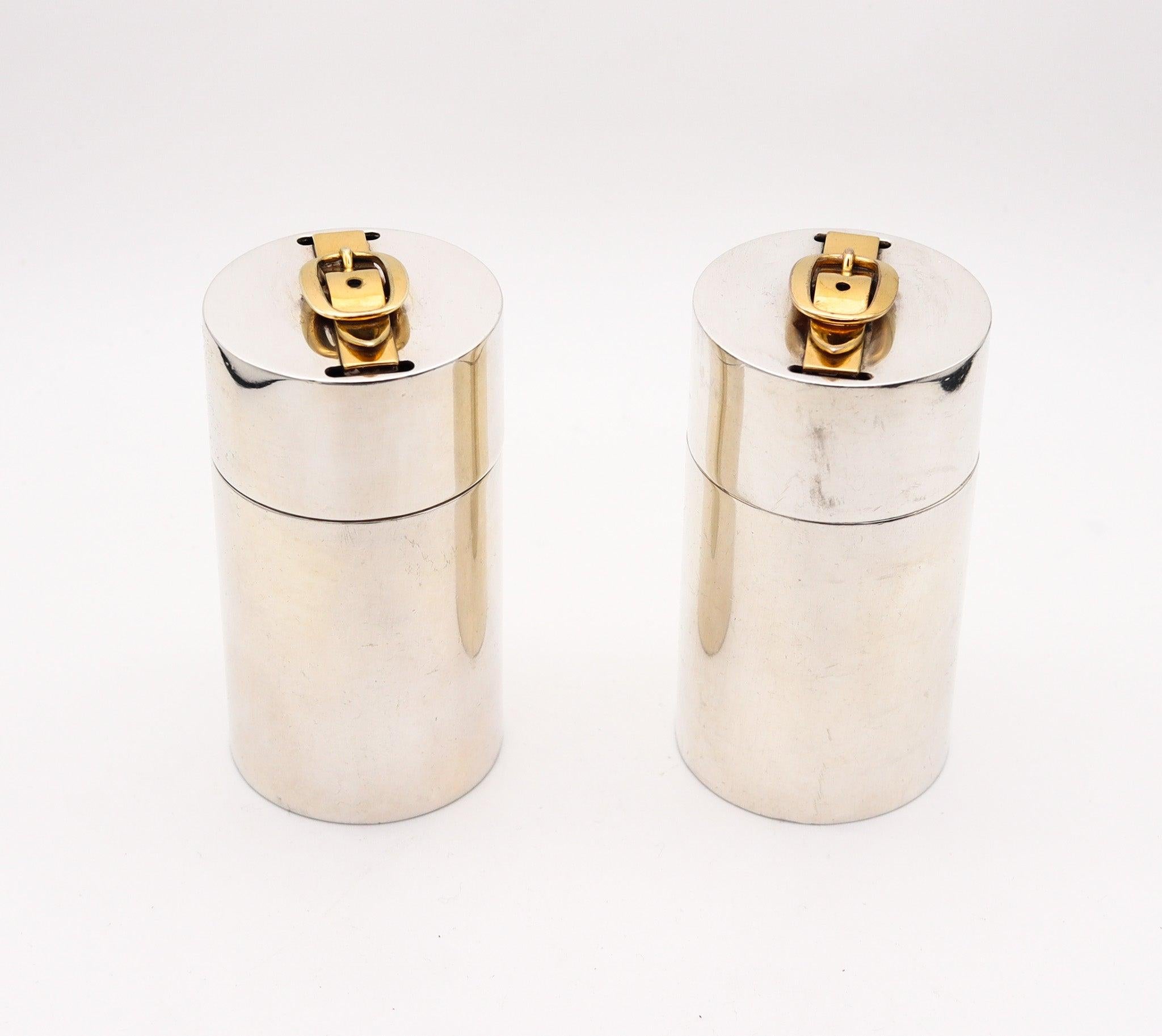 Mid-Century moderno HERMES PARIS 1970 Scatola da tavolo con cilindri per accendini e sigarette in argento e dorato in vendita