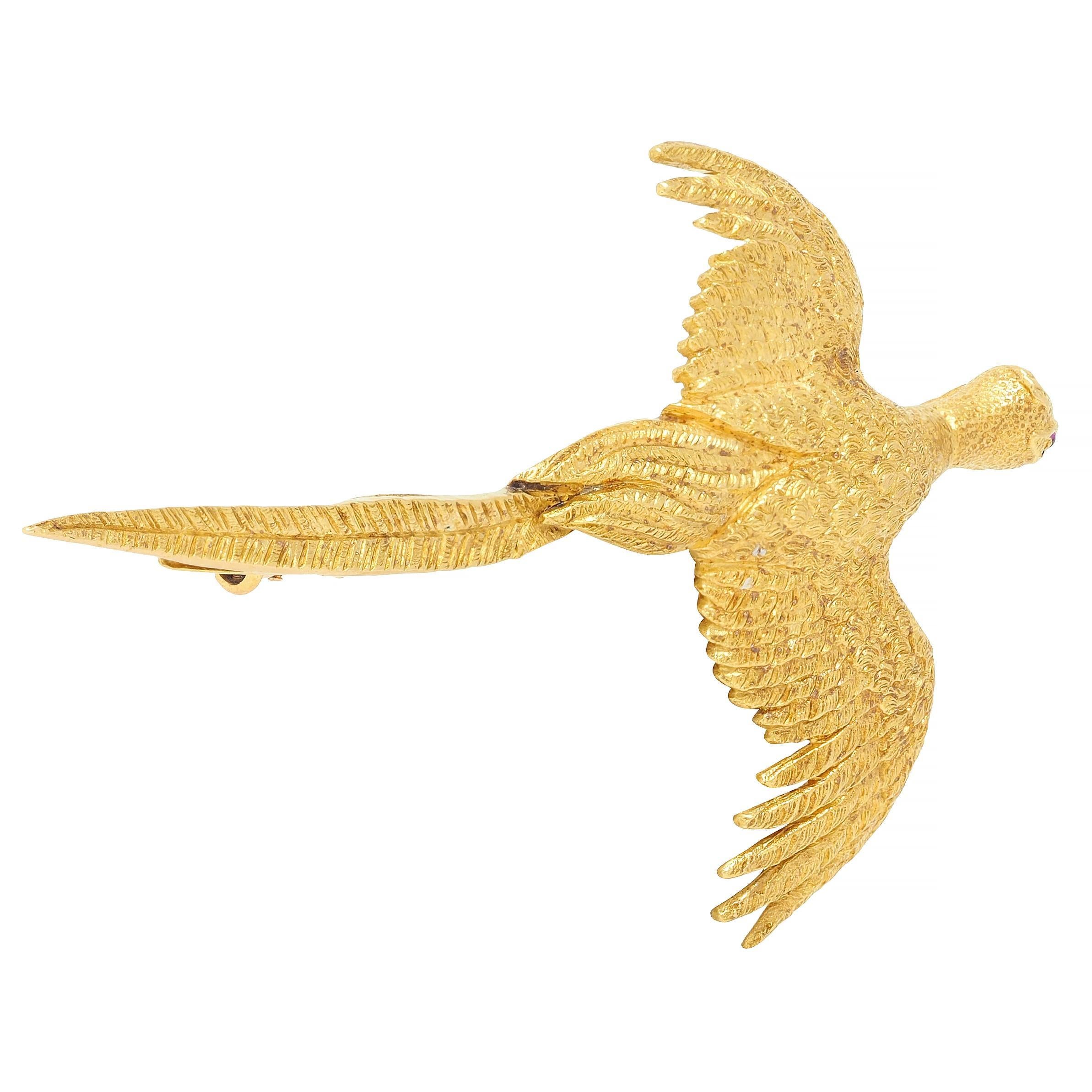 Women's Hermés Paris 1970's Ruby 18 Karat Yellow Gold Vintage Pheasant Bird Brooch For Sale