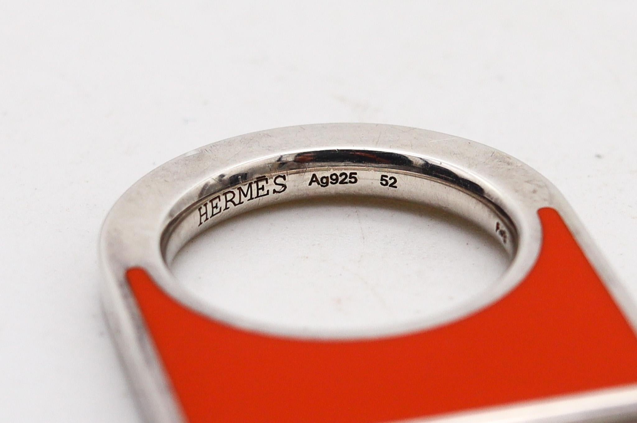 Geometric ring designed by Hermes.

A geometric flat ring, designed in Paris France by the iconic luxury house of Hermes. This ring is very rare and has been crafted with rectangular shape in solid sterling silver .925/.999 with very high polished