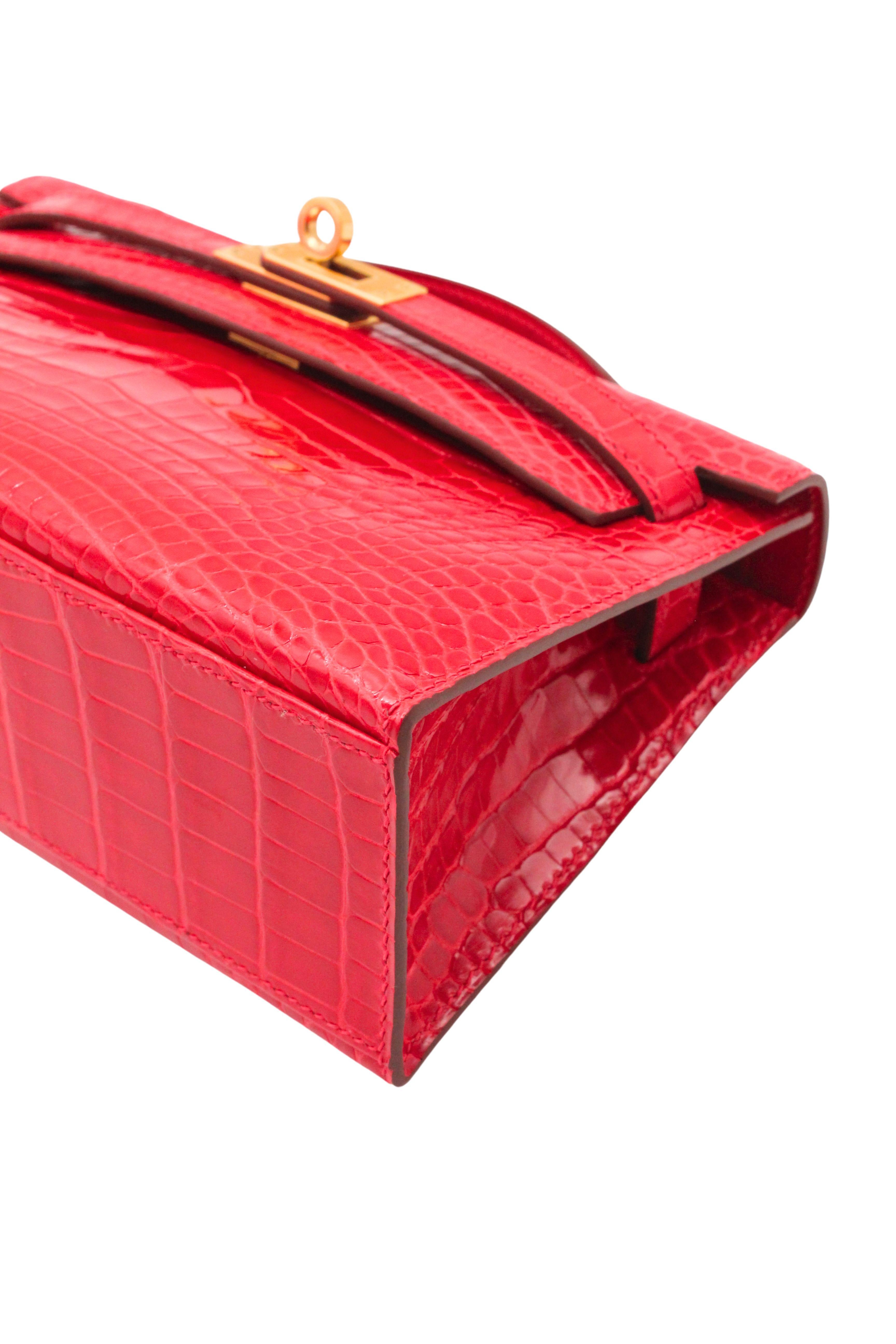 Hermès Paris 2017 Kelly Pochette in Braise Alligator mit Gold-Hardware vollständig eingestellt im Angebot 6