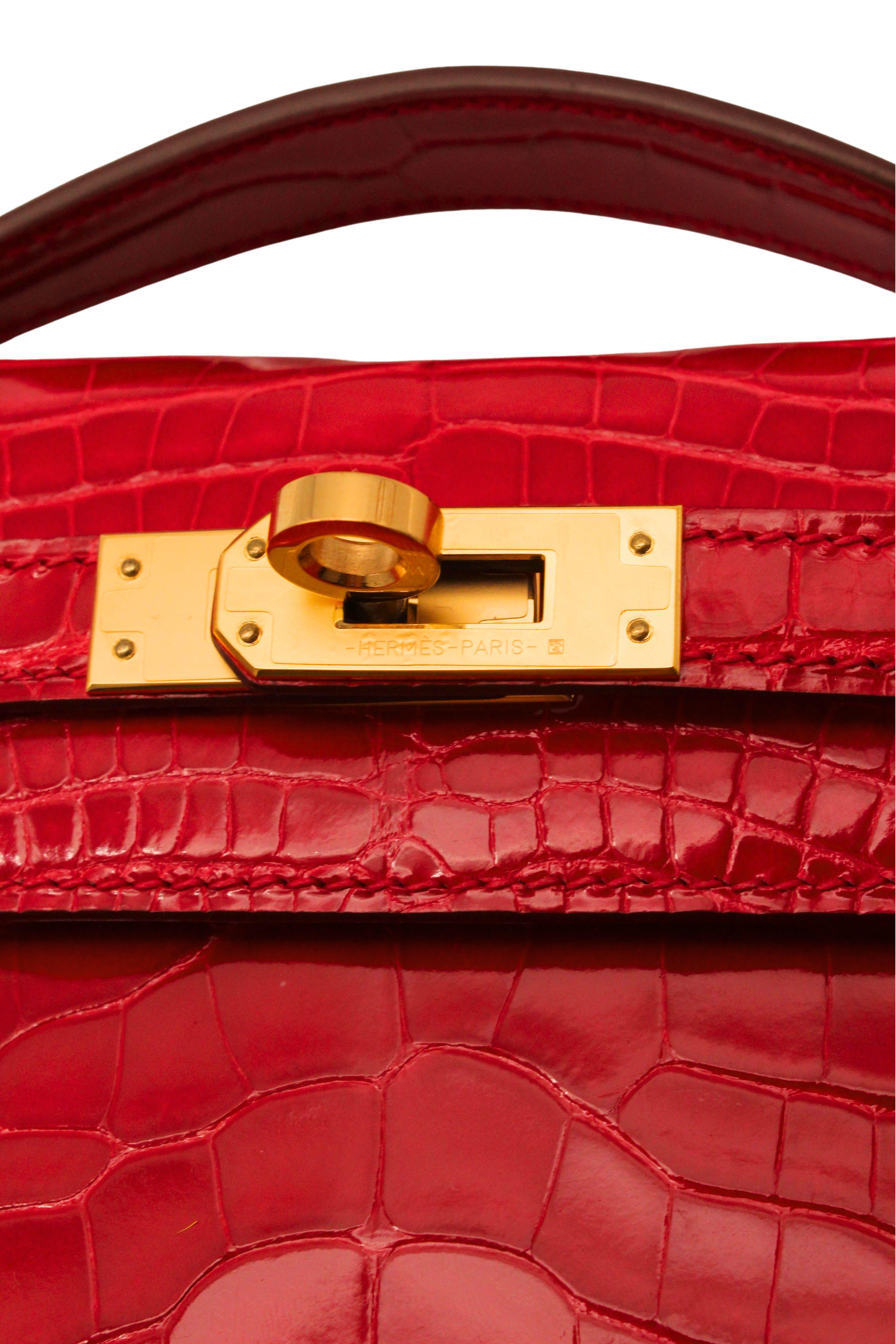 Hermès Paris 2017 Kelly Pochette in Braise Alligator mit Gold-Hardware vollständig eingestellt im Angebot 8