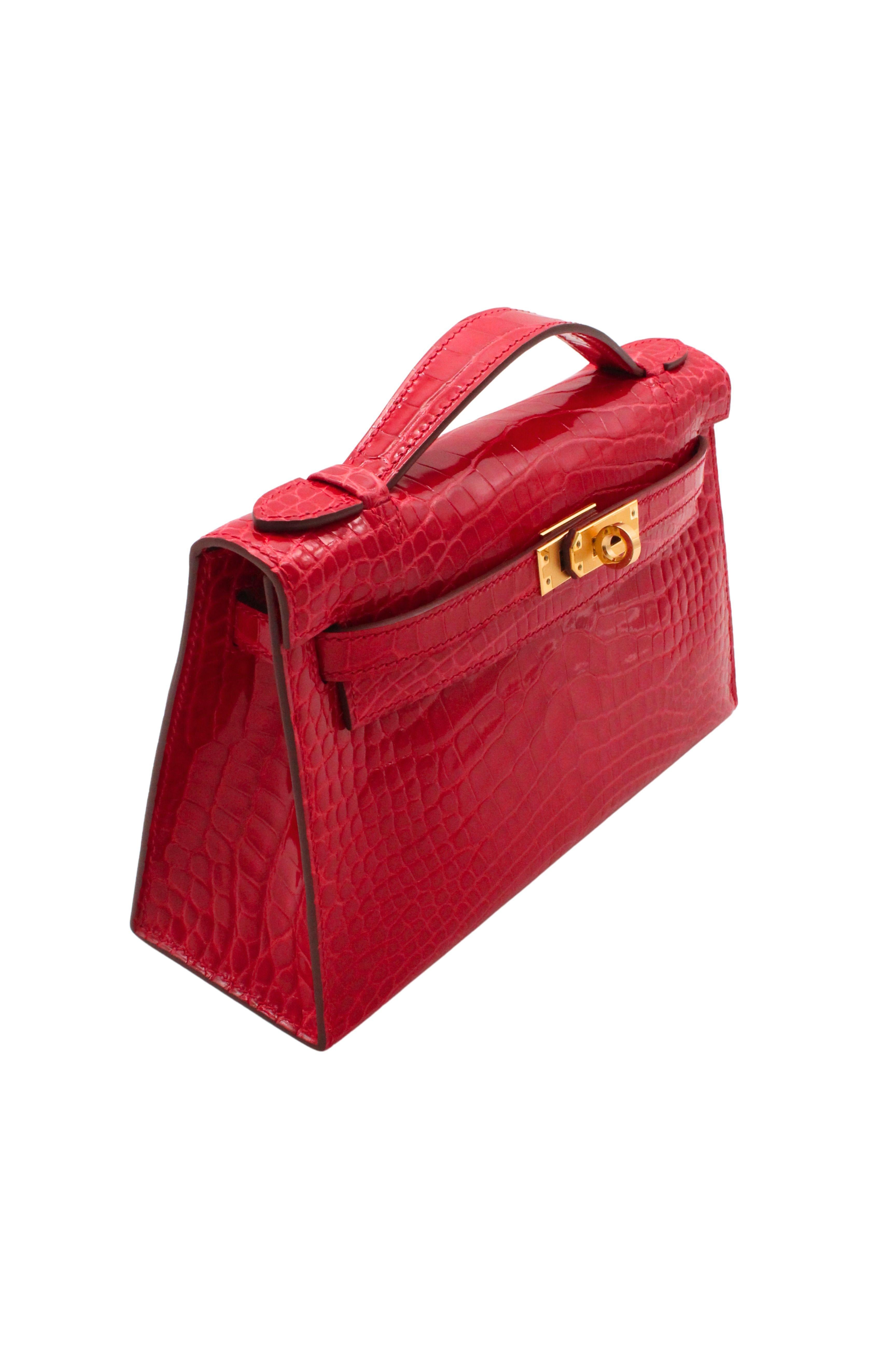 Hermès Paris 2017 Kelly Pochette in Braise Alligator mit Gold-Hardware vollständig eingestellt im Angebot 1
