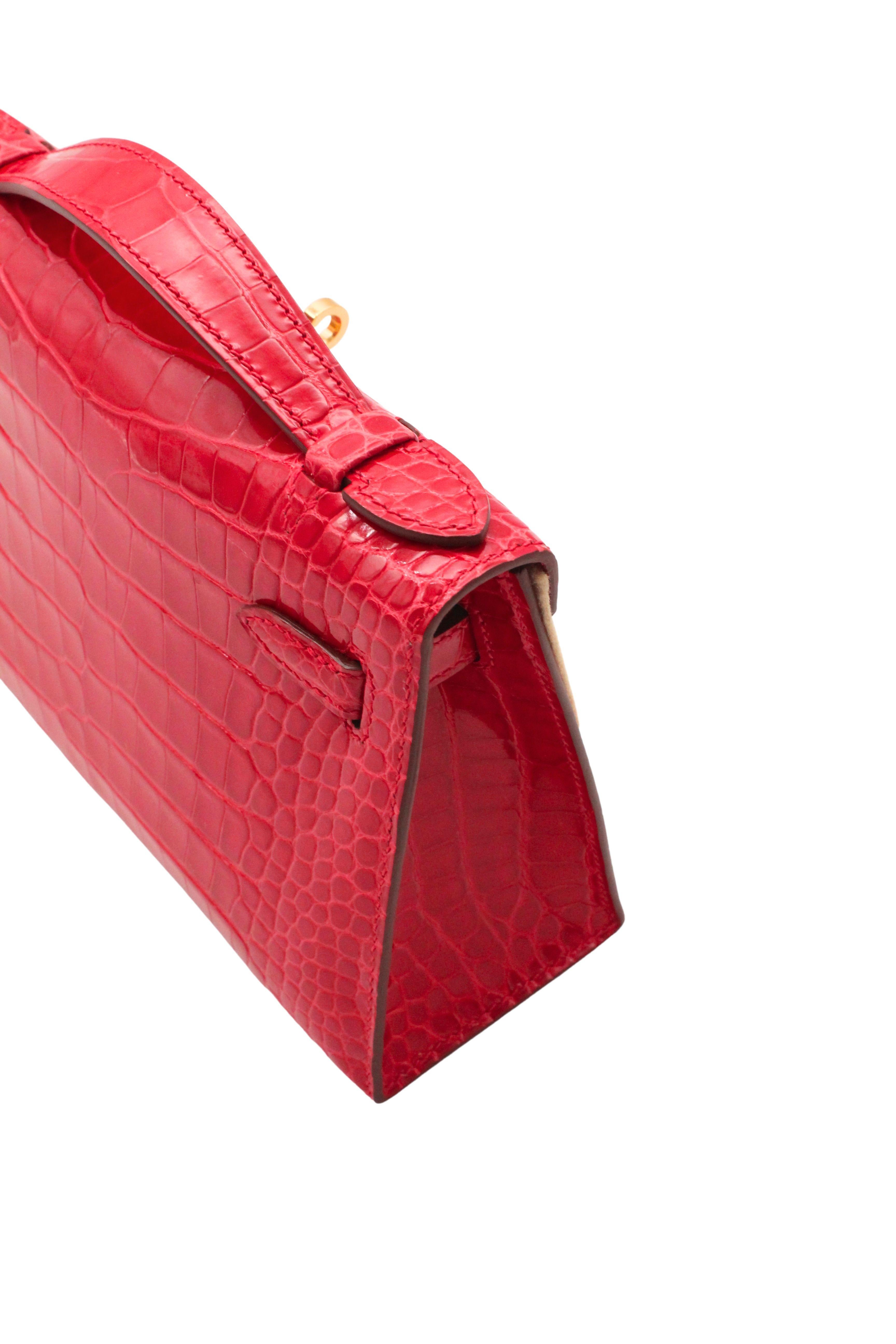 Hermès Paris 2017 Kelly Pochette in Braise Alligator mit Gold-Hardware vollständig eingestellt im Angebot 2