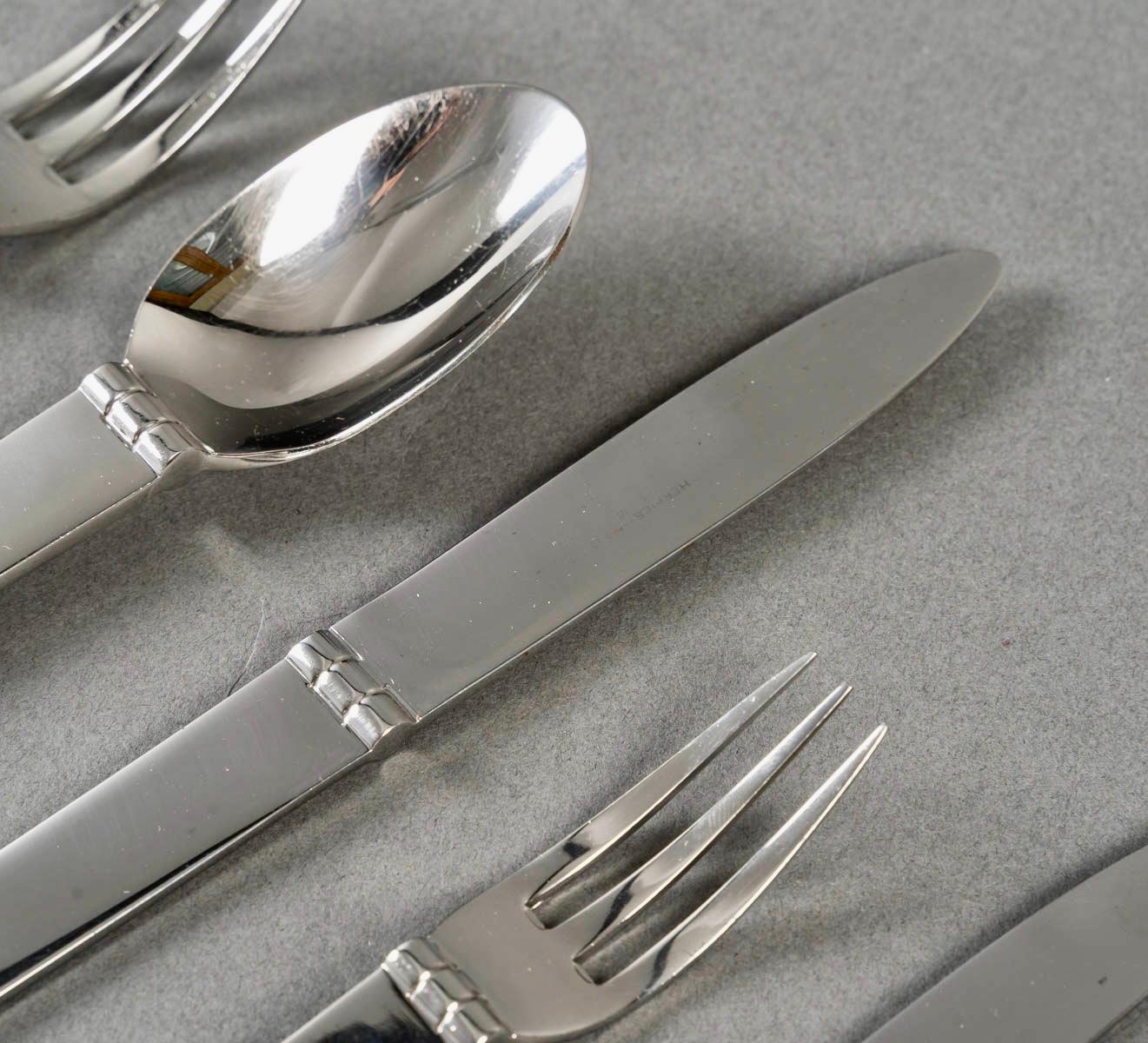 20th Century Hermès Paris - Art Deco Modernist Charniere Cutlery Flatware Set Stainless Steel