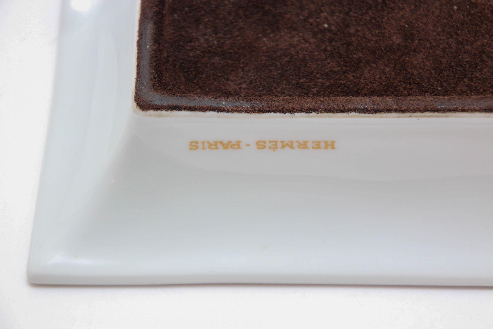 Hermès Paris Ashtray with Podicep Bird Porcelain Dish Catchall 3