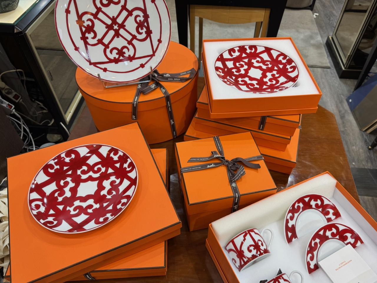 Porcelain Hermès, Paris: “Balcons du Guadalquivir” service for 6