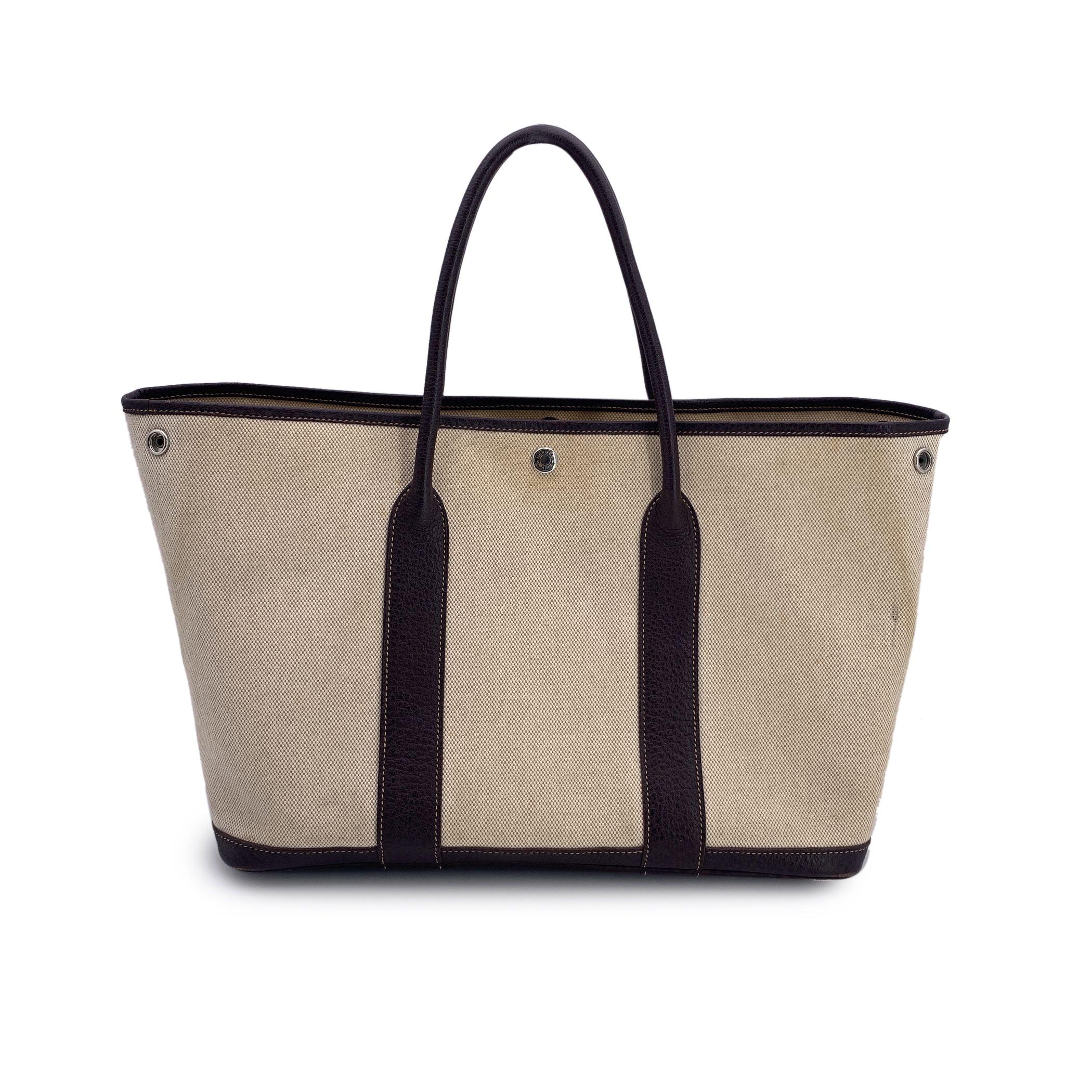 Fourre-tout Hermes Paris Garden Party 36 en toile beige et noire en vente 2