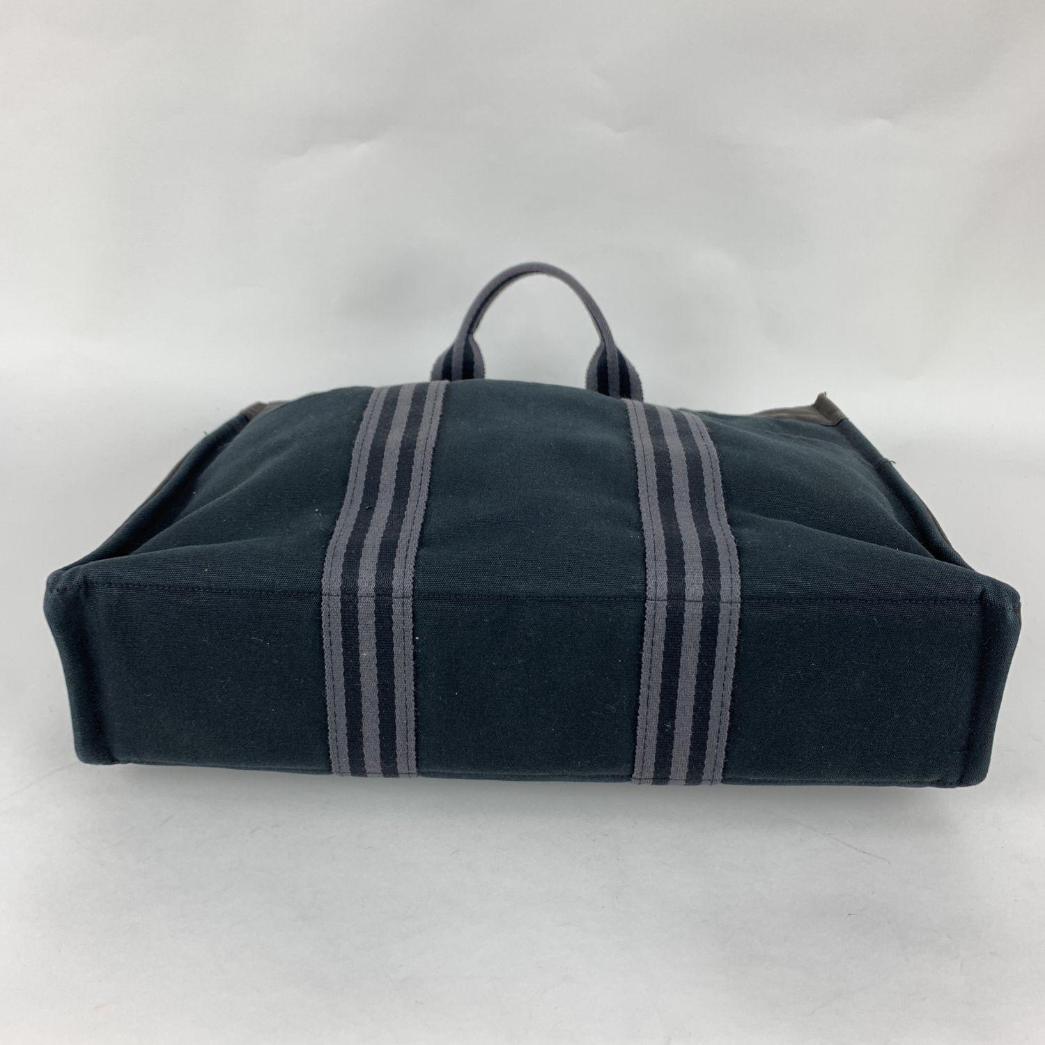 Hermes Paris Black and Gray Stripes Cotton Fourre Tout MM Tote Bag In Excellent Condition In Rome, Rome