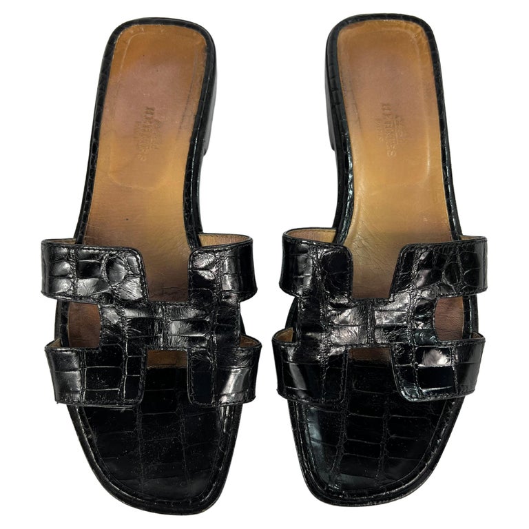 Hermès Paris Black Croc Leather Oran Flat Slide Sandals, Size 38.5 For Sale  at 1stDibs