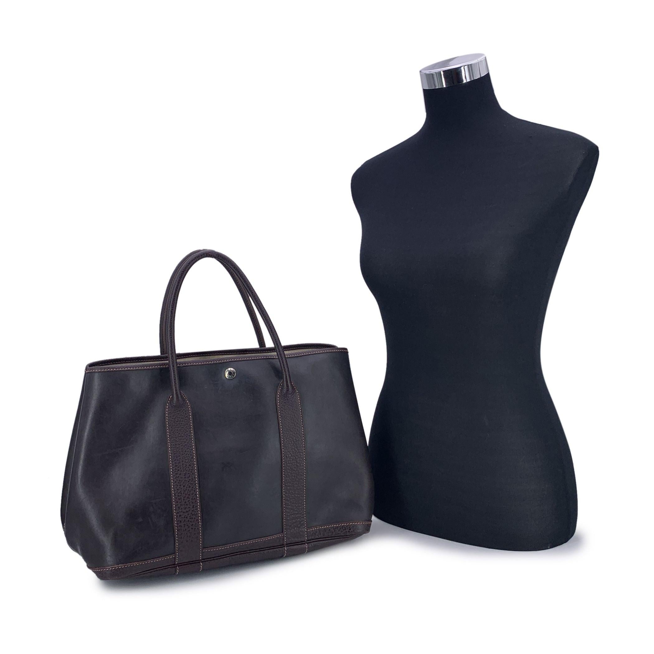 This beautiful Bag will come with a Certificate of Authenticity provided by Entrupy, leading International Fashion Authenticators. The certificate will be provided at no further cost Hermès 'Garden Party Amazoniza MM' tote bag, crafted from durable
