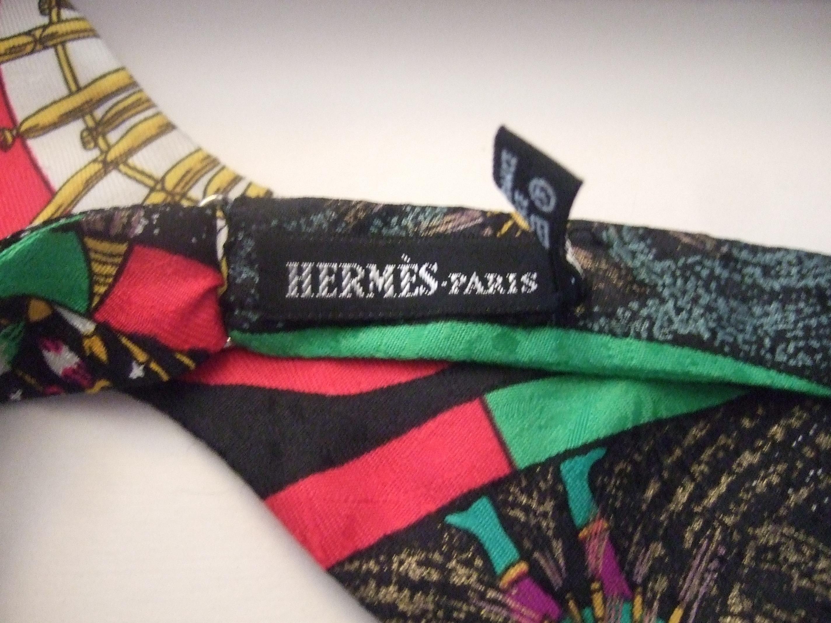 Set di papillon in seta di Hermes Paris Casques et Plumet Cummerbund C.C. anni '90 in vendita 6