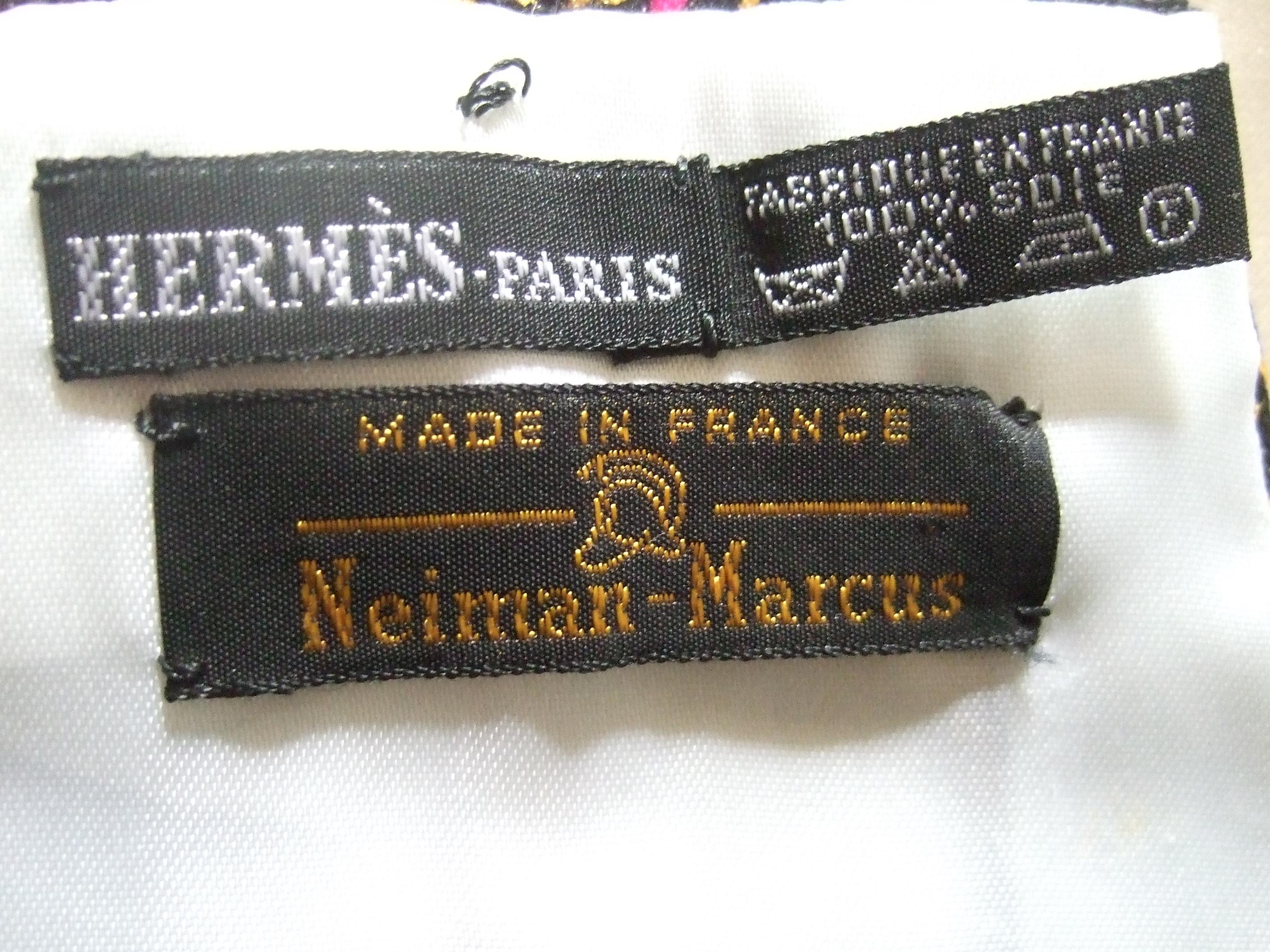 Set di papillon in seta di Hermes Paris Casques et Plumet Cummerbund C.C. anni '90 in vendita 7