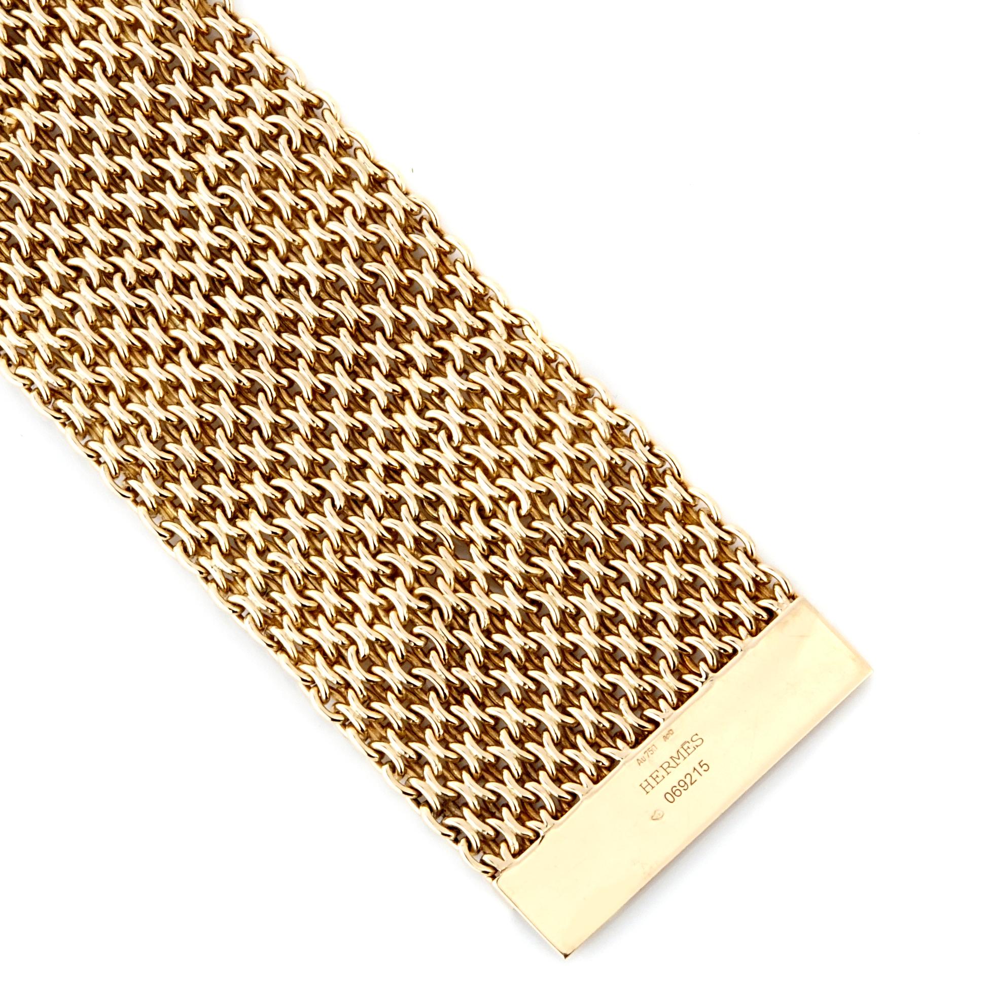 gold bracelet pattern