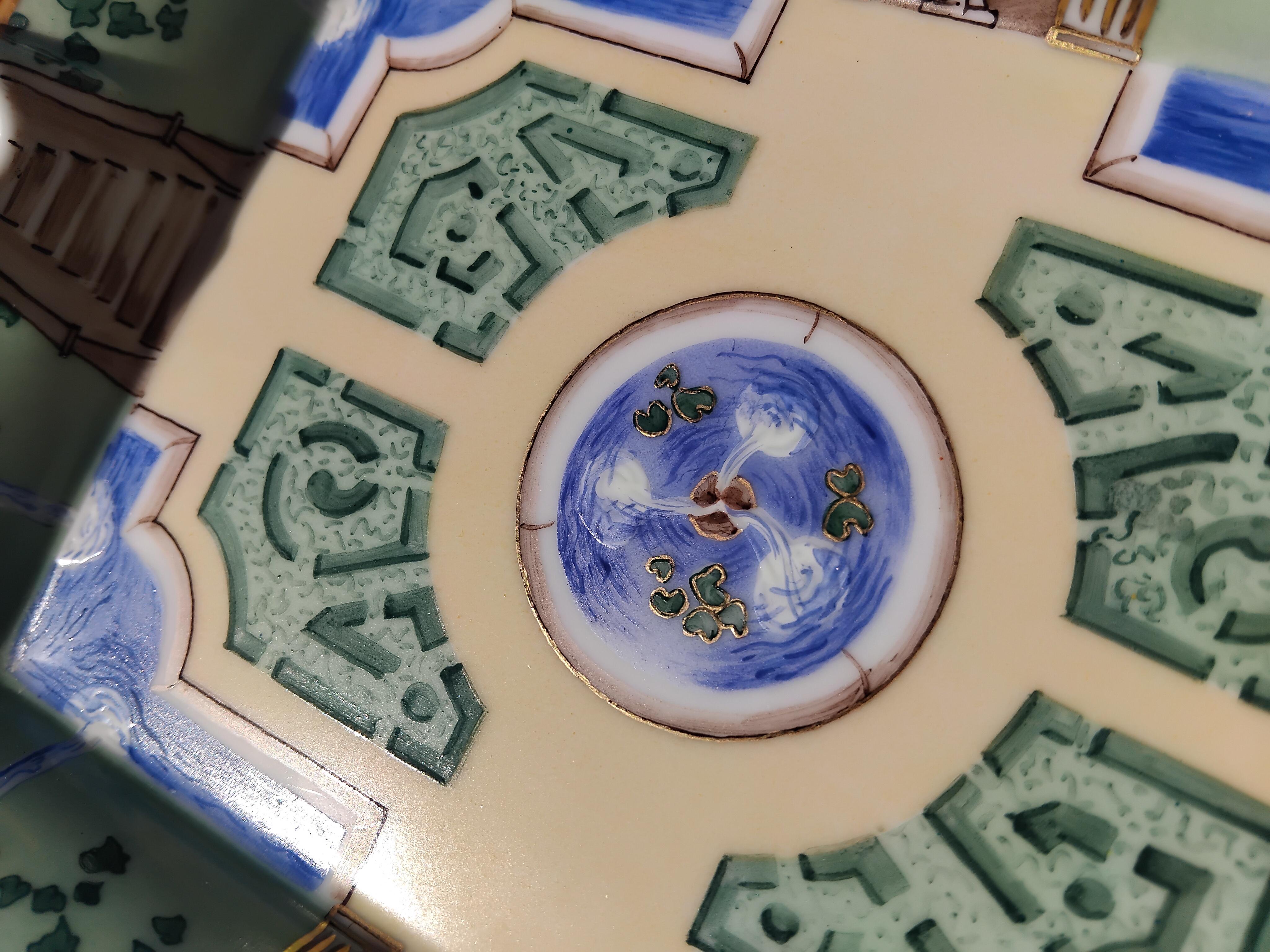 Hermès París Jardín Francés Impreso Cenicero Cigarros Bandeja de cambio Porcelana Dorada en venta 2