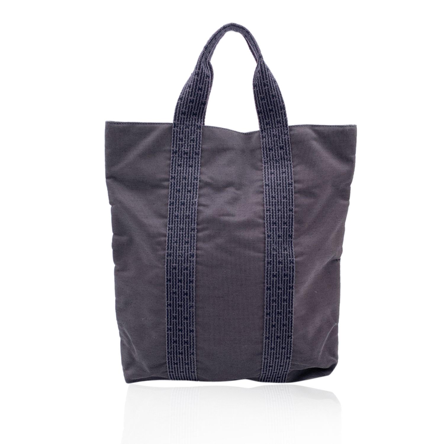 Hermes Paris Gray Canvas Vertical Herline Her Line Shopping Bag In Excellent Condition In Rome, Rome