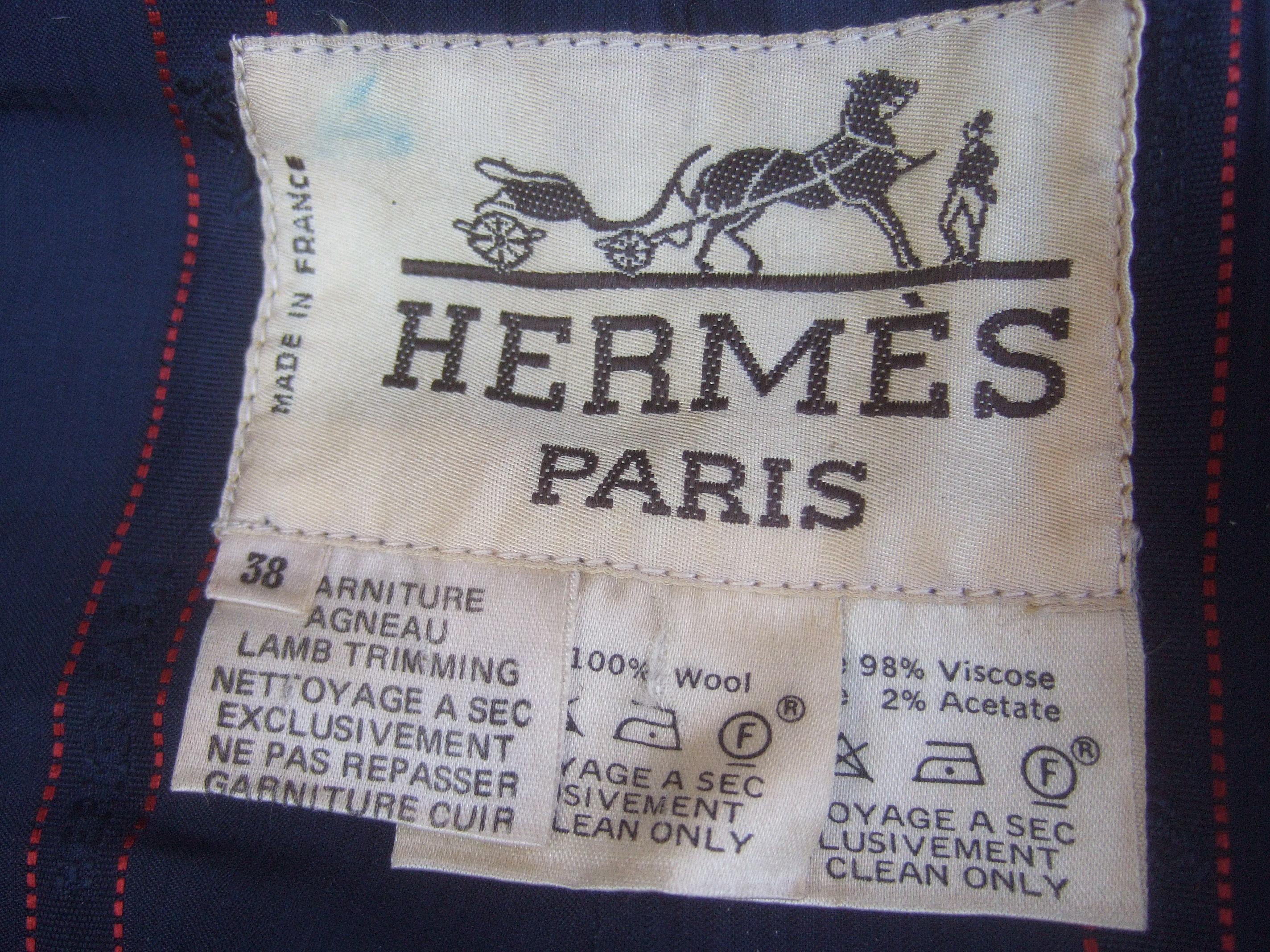 Grauer schwerer Wollmantel mit Lederbesatz im Unisex-Stil von Hermes Paris, ca. 1970er Jahre  im Angebot 16