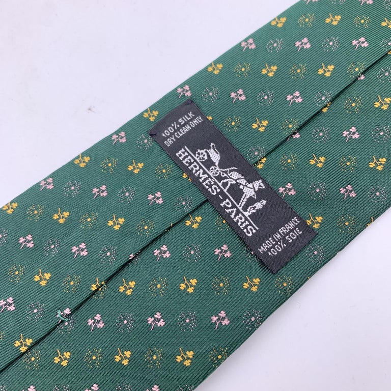 Hermes Paris Green Silk Flower and Leaves Pattern Neck Tie For Sale at ...