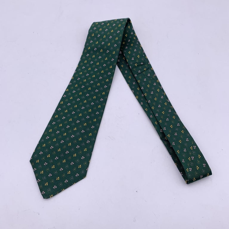 Hermes Paris Green Silk Flower and Leaves Pattern Neck Tie For Sale at  1stDibs