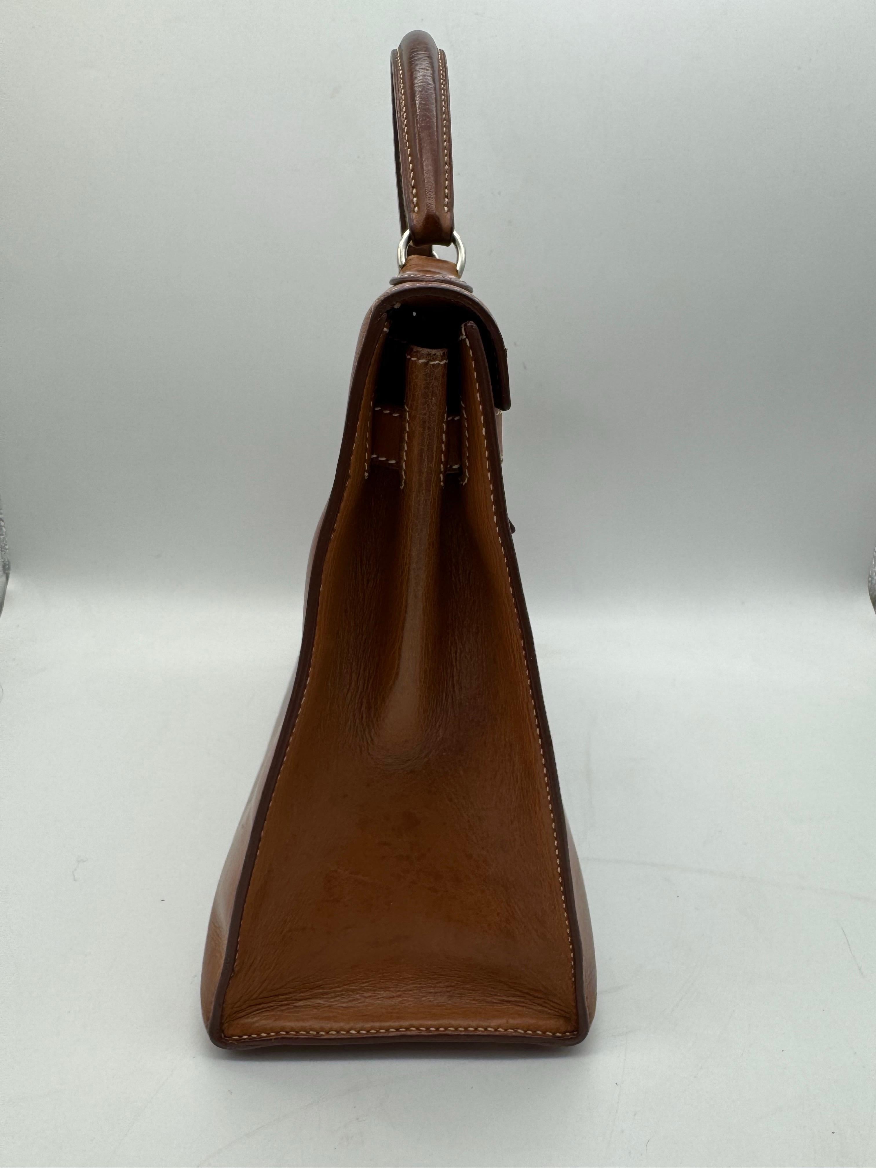 Hermes París Kelly 32 Bolso Vintage 1999 Caja Marrón Becerro en Bueno estado para la venta en 10707, DE