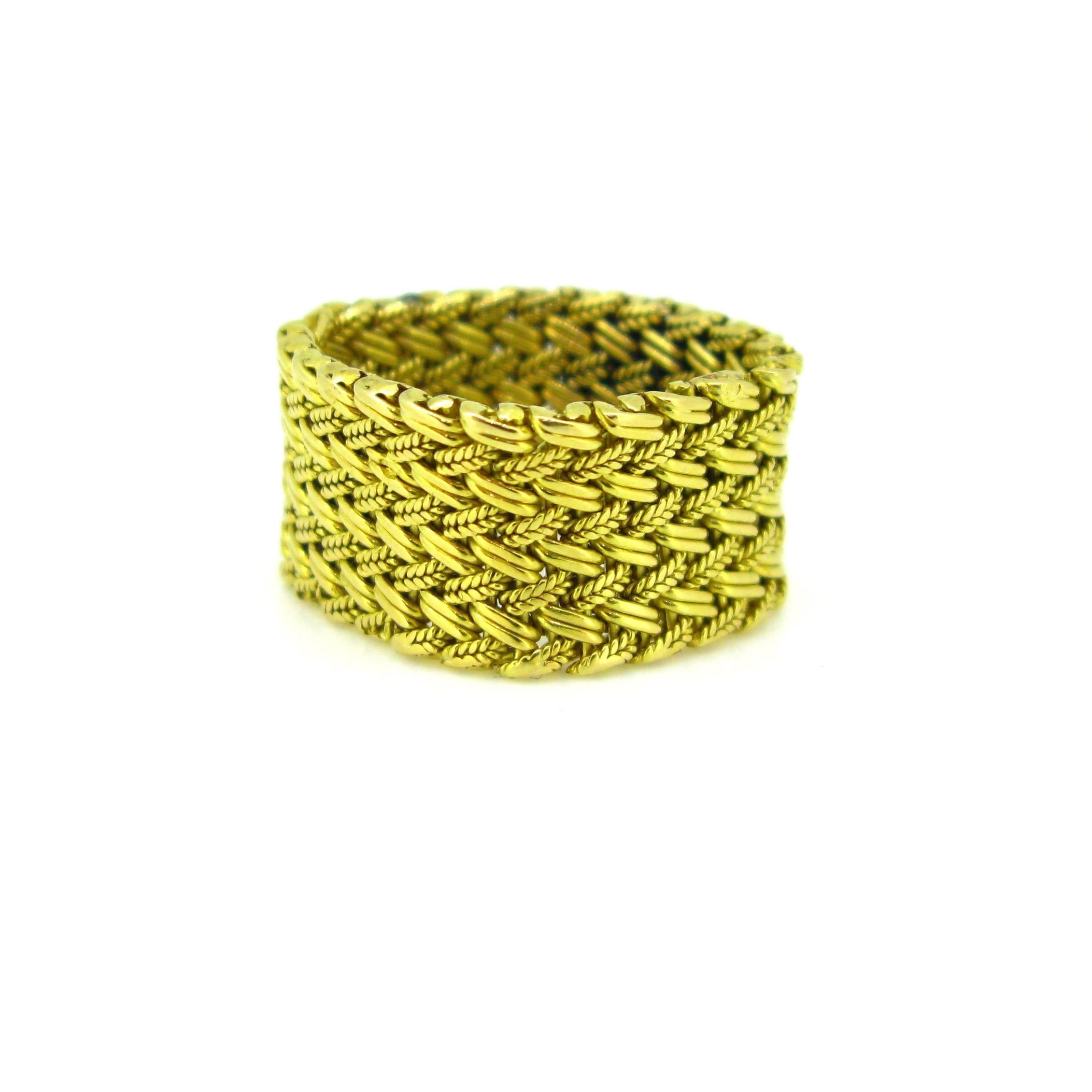 Hermès Paris Mesh Woven Yellow Gold Band Ring In Good Condition In London, GB