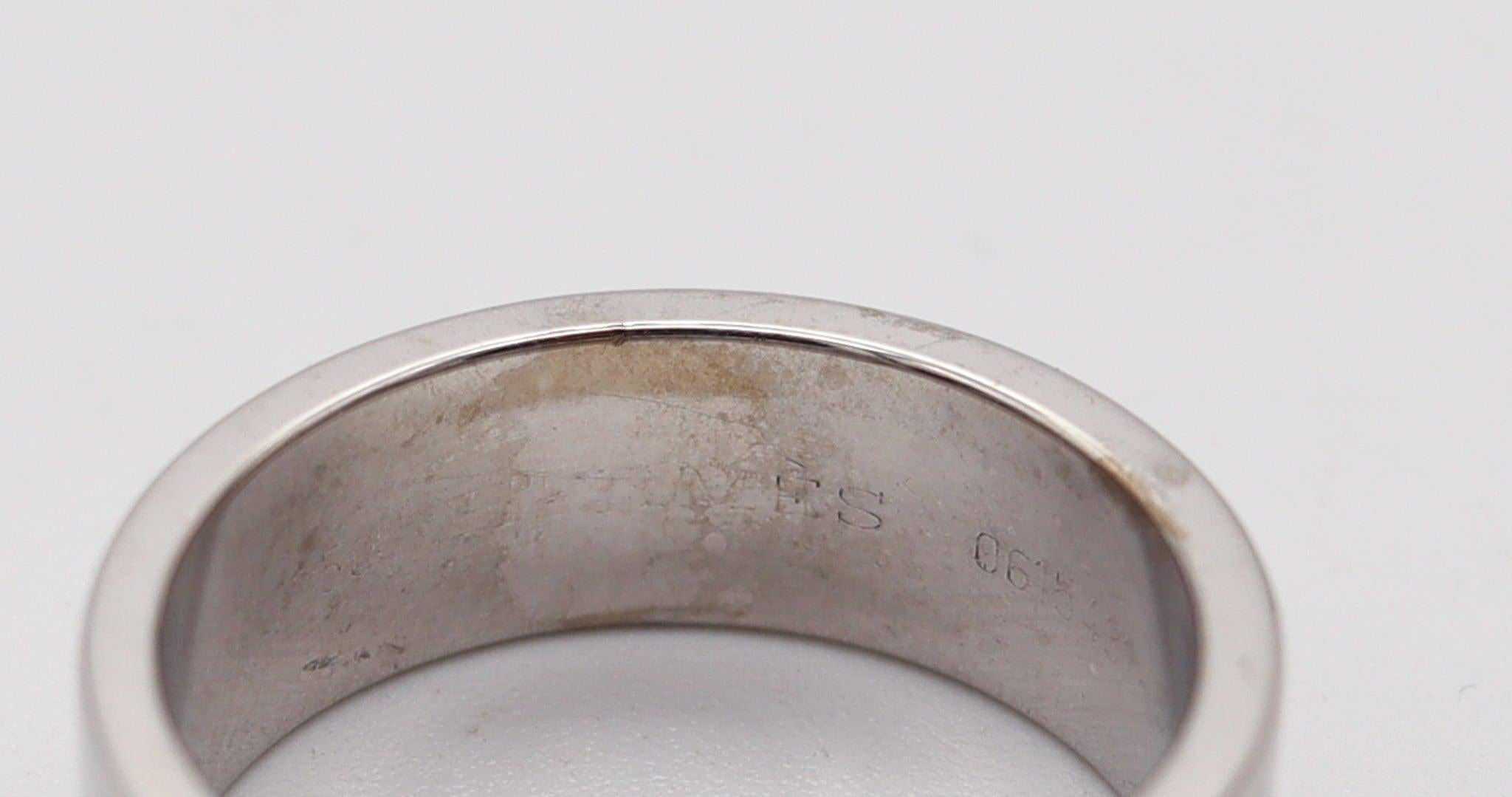 Women's HERMES Paris Movable Kelly Ring In 18Kt White Gold With VS Brilliant Diamonds For Sale