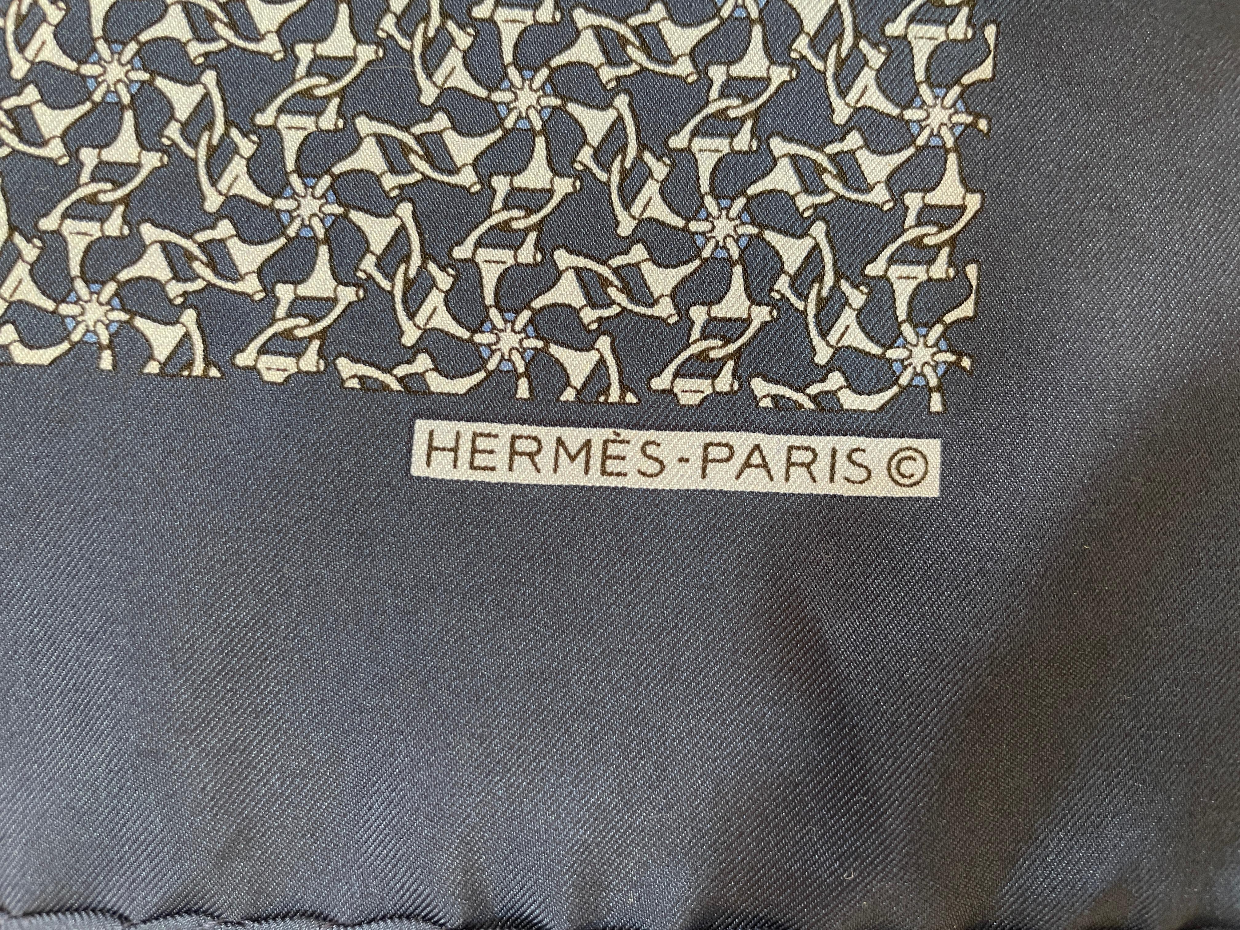 HERMES PARIS Navy Blue Equestrian Horse Bit Pattern Silk Scarf Pocket Square  For Sale 4