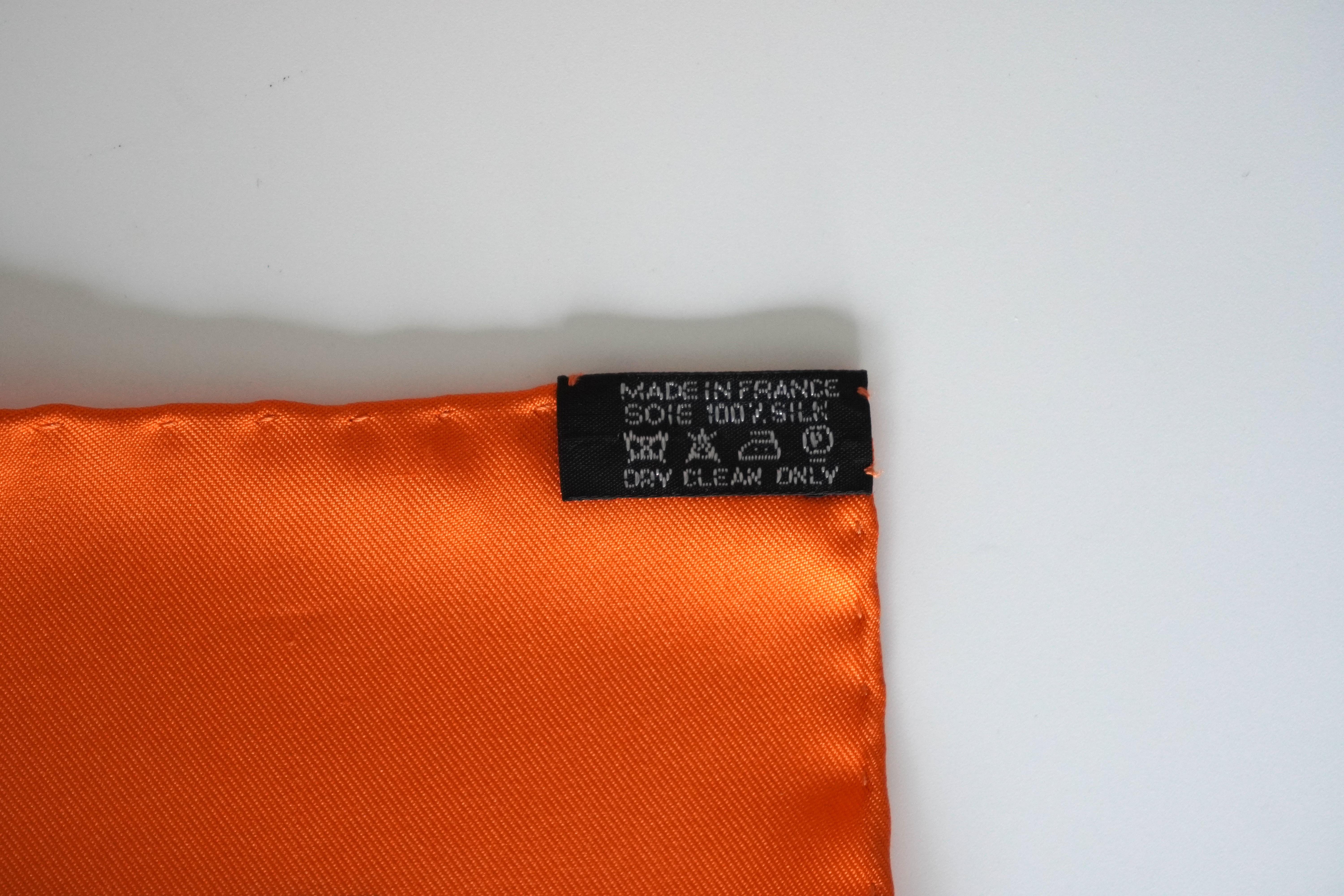 Hermes Paris orange scarf carre 90 Bolduc Ribbon vintage silk scarf by Jean-Louis Dumas
Great condition
Comes with the box