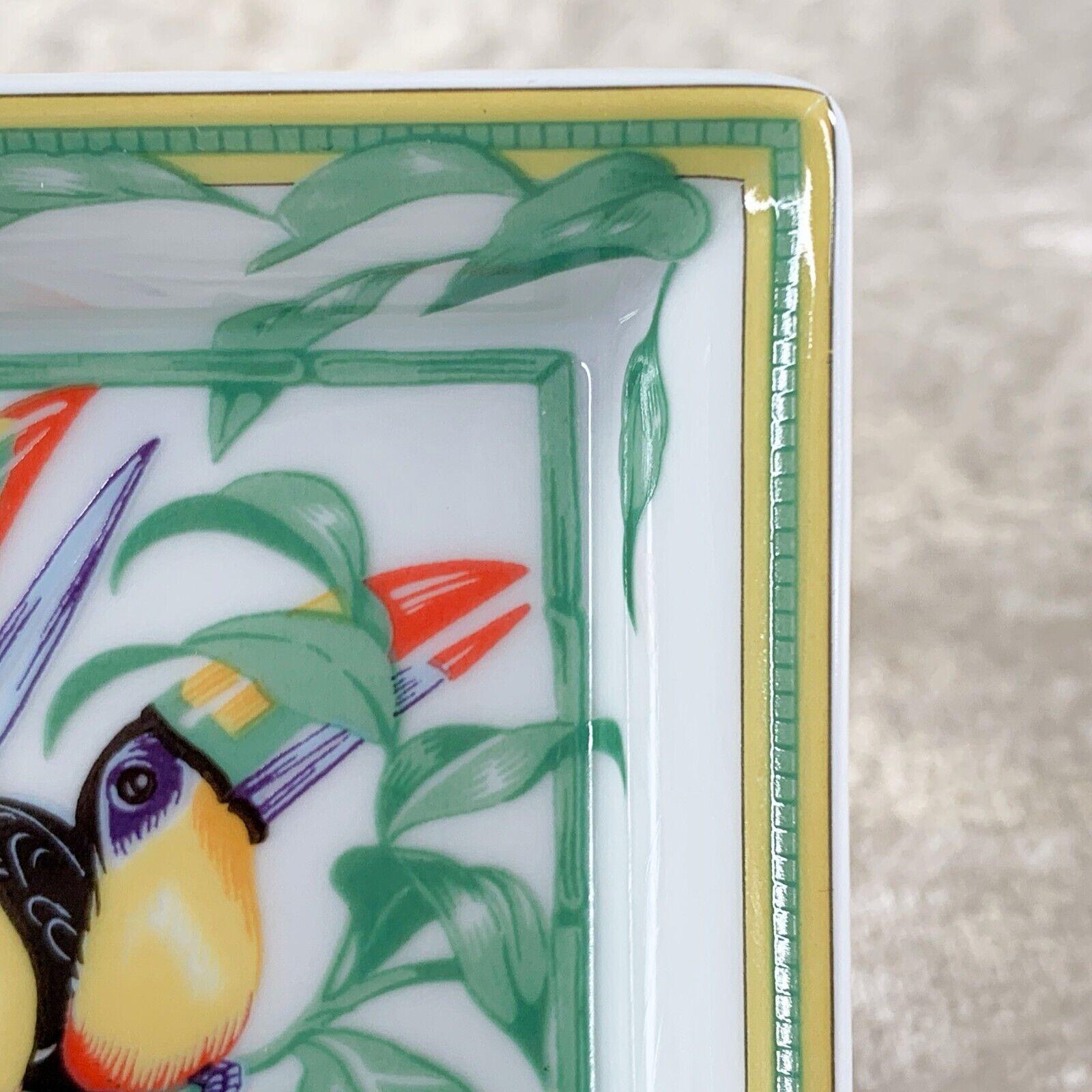 Women's or Men's Hermes Paris Porcelian Mini Cigar Ashtray Toucan Bird
