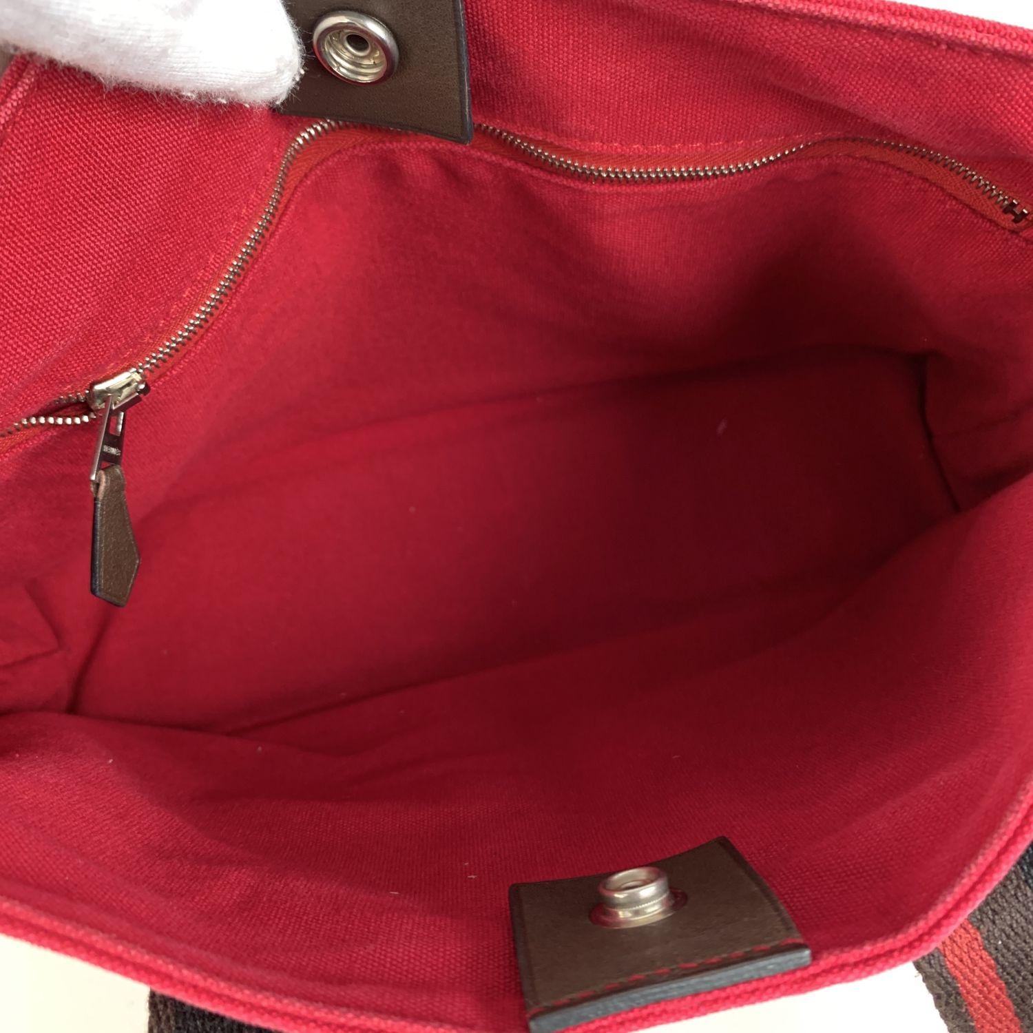 Hermes Paris Red Canvas Horizontal Troca PM Tote Bag Handbag In Excellent Condition In Rome, Rome