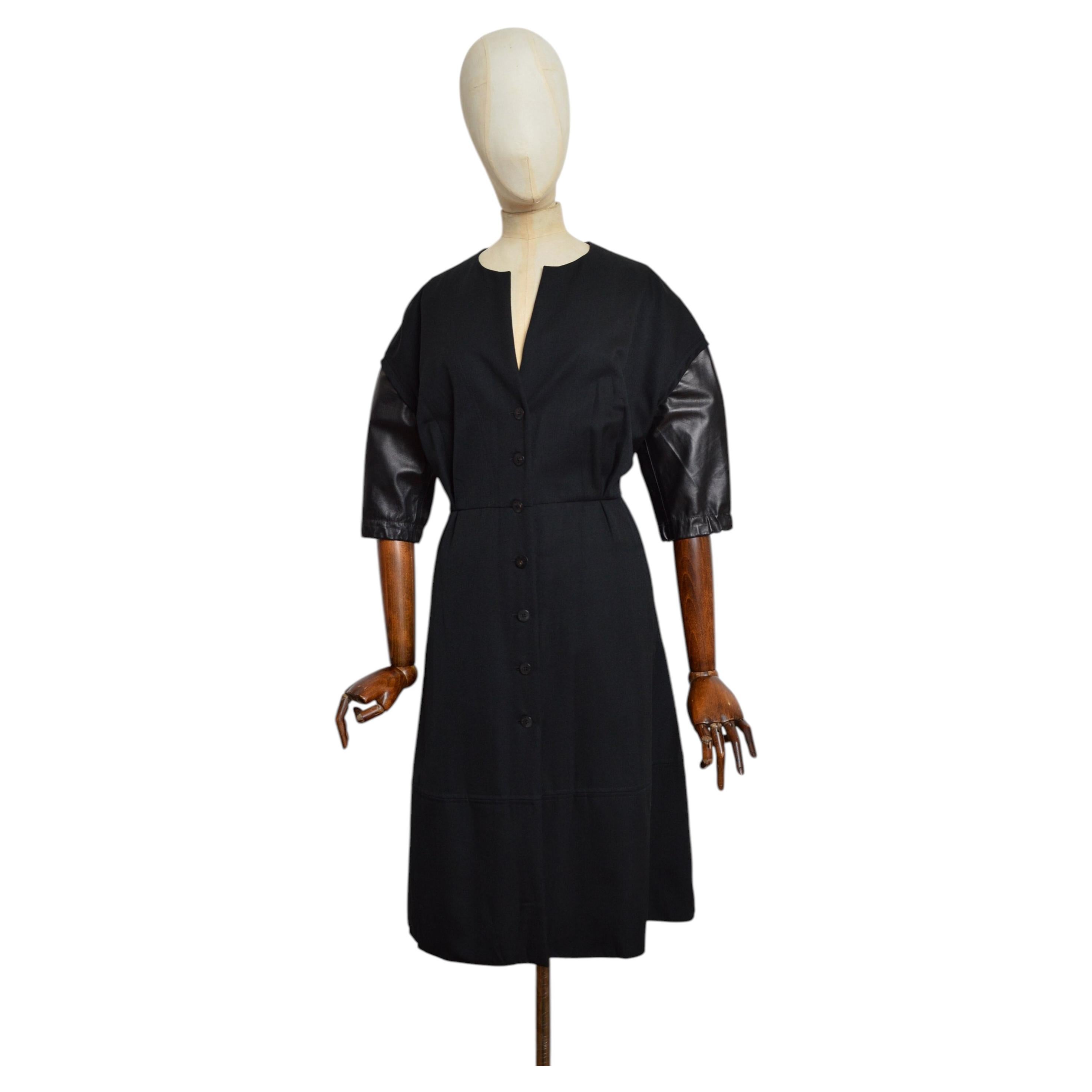 HERMÈS Paris Selvedge Worsted Black Wool and Lambskin Leather Button Down Dress For Sale