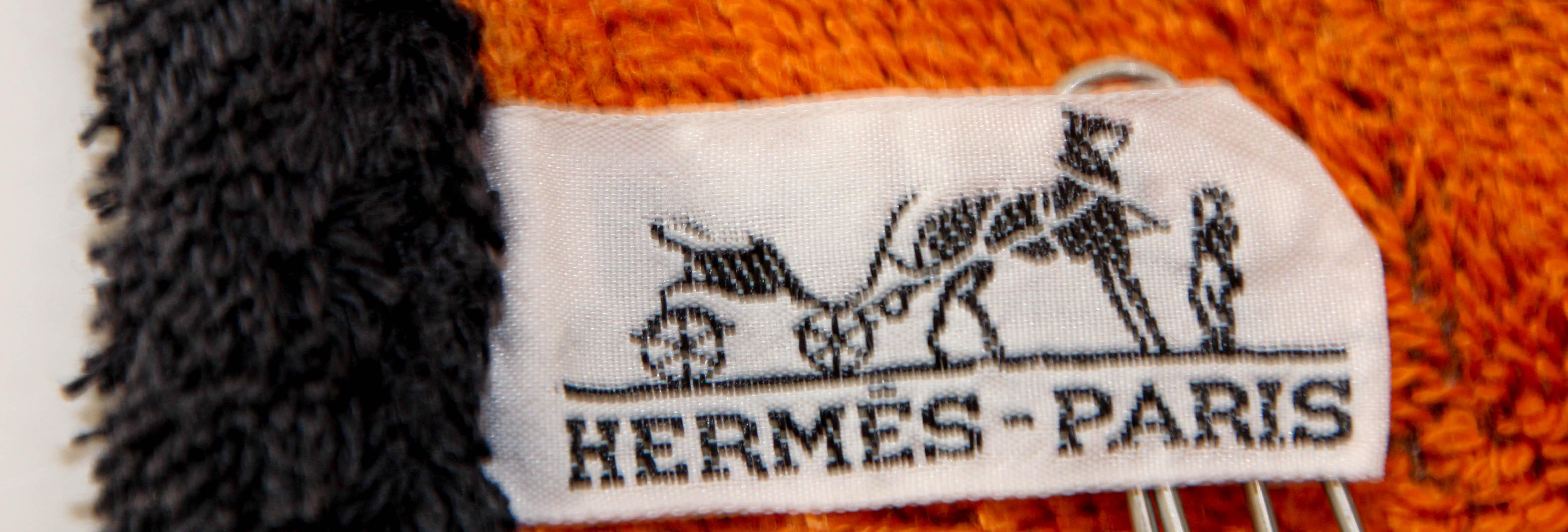 Hermes Paris Kleiner Badvorleger mit Leopardenmuster in Schwarz und Orange 7