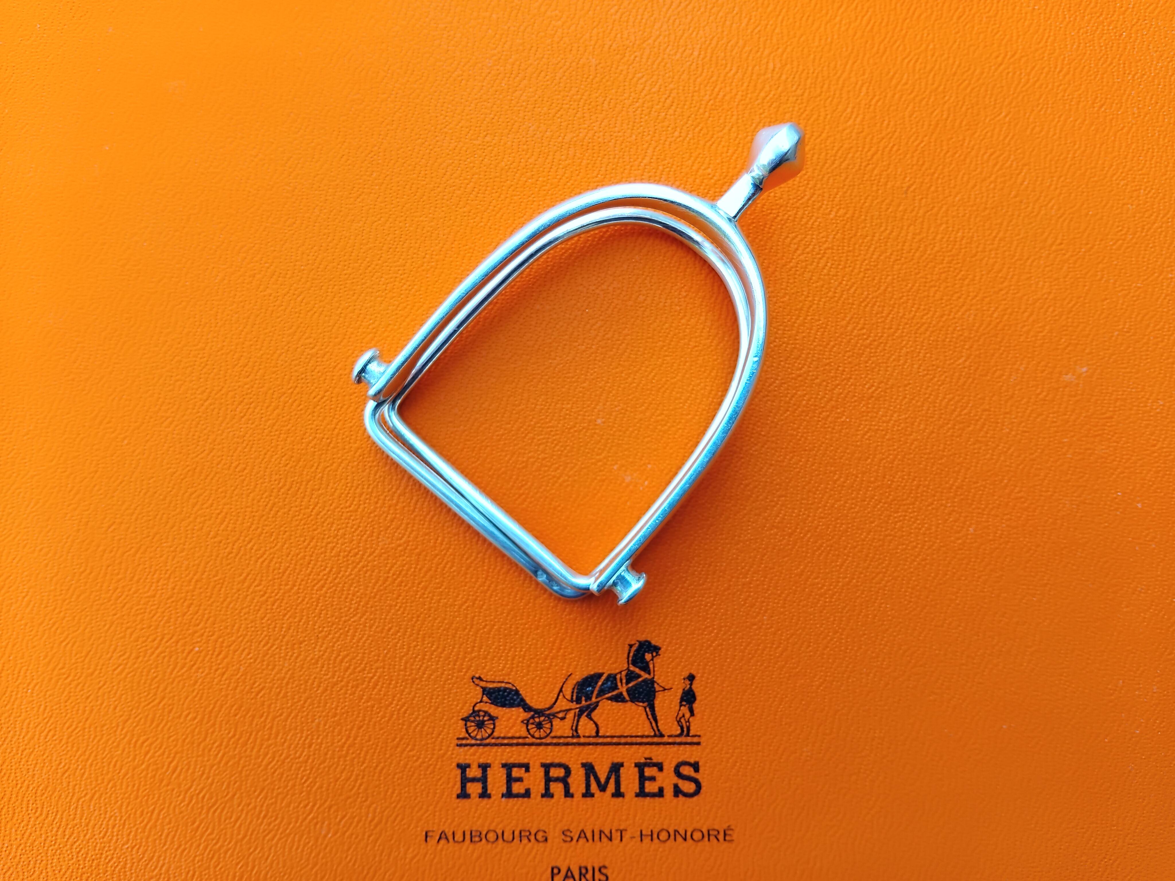 Hermès Paris Pinza para billetes de plata con forma de espuela Gaetan De Percin Caballo Texas en venta 8