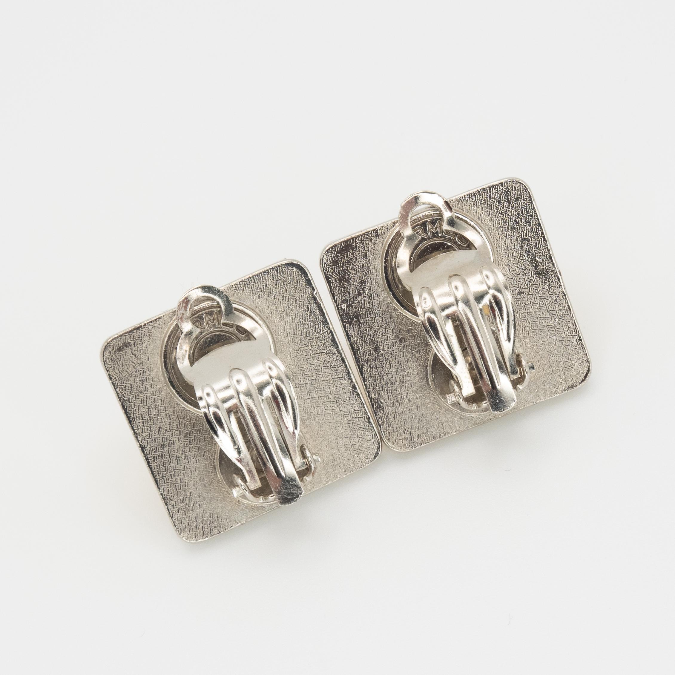 Hermès Paris Two-Tone Medor Pyramid Earrings in vendita 2