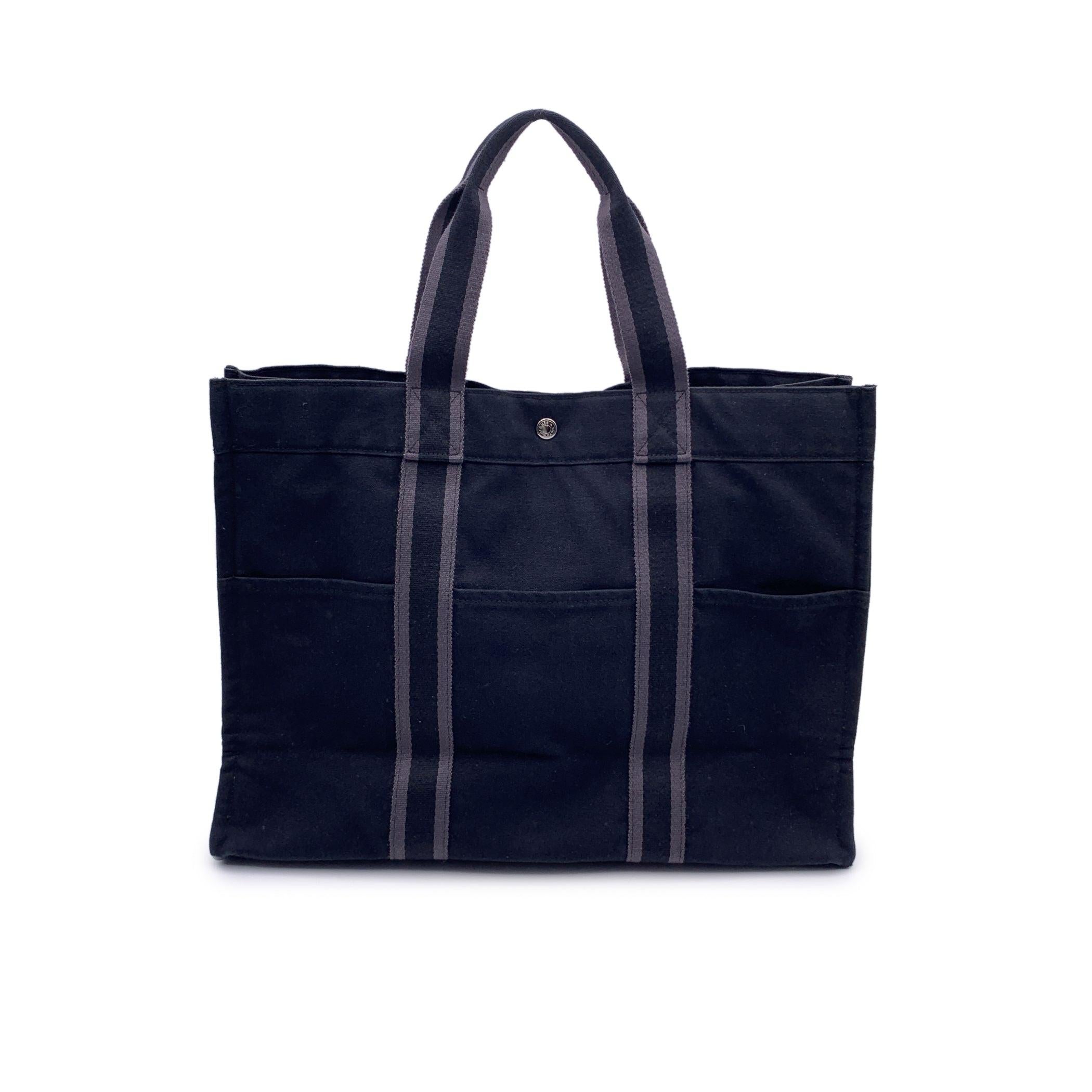 Hermes Paris Vintage Black and Grey Canvas Fourre Tout GM Bag Tote In Good Condition In Rome, Rome
