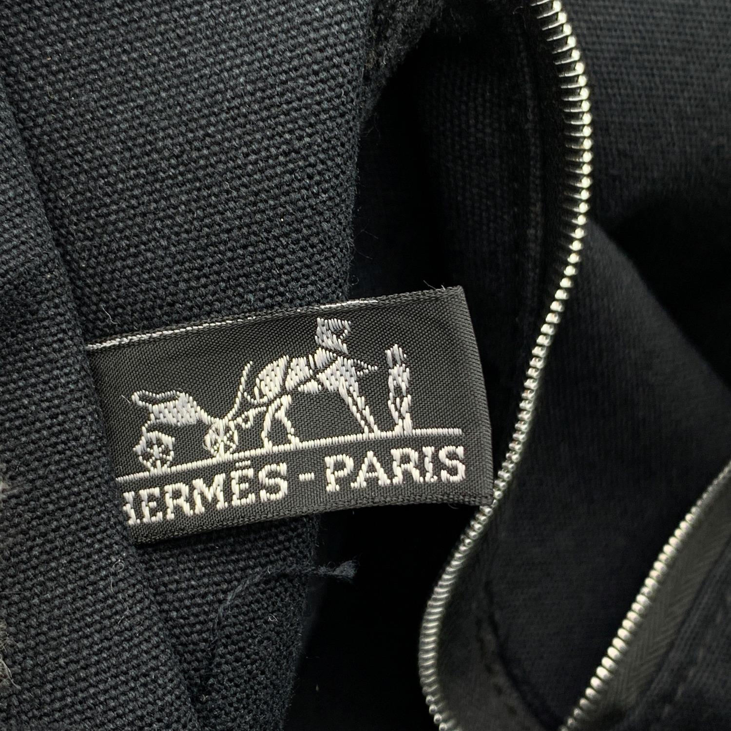 Hermes Paris Vintage Black and Grey Canvas Fourre Tout MM Bag Tote 6