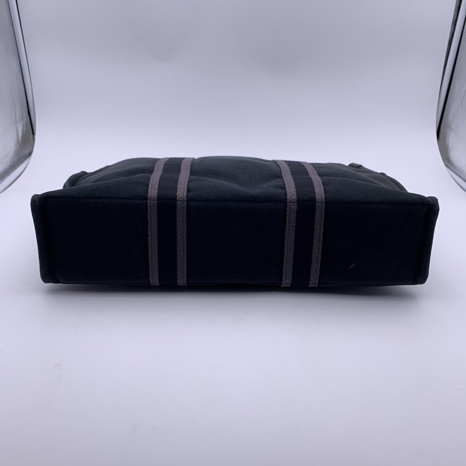 Women's Hermes Paris Vintage Black Gray Cotton Fourre Tout MM Tote Bag
