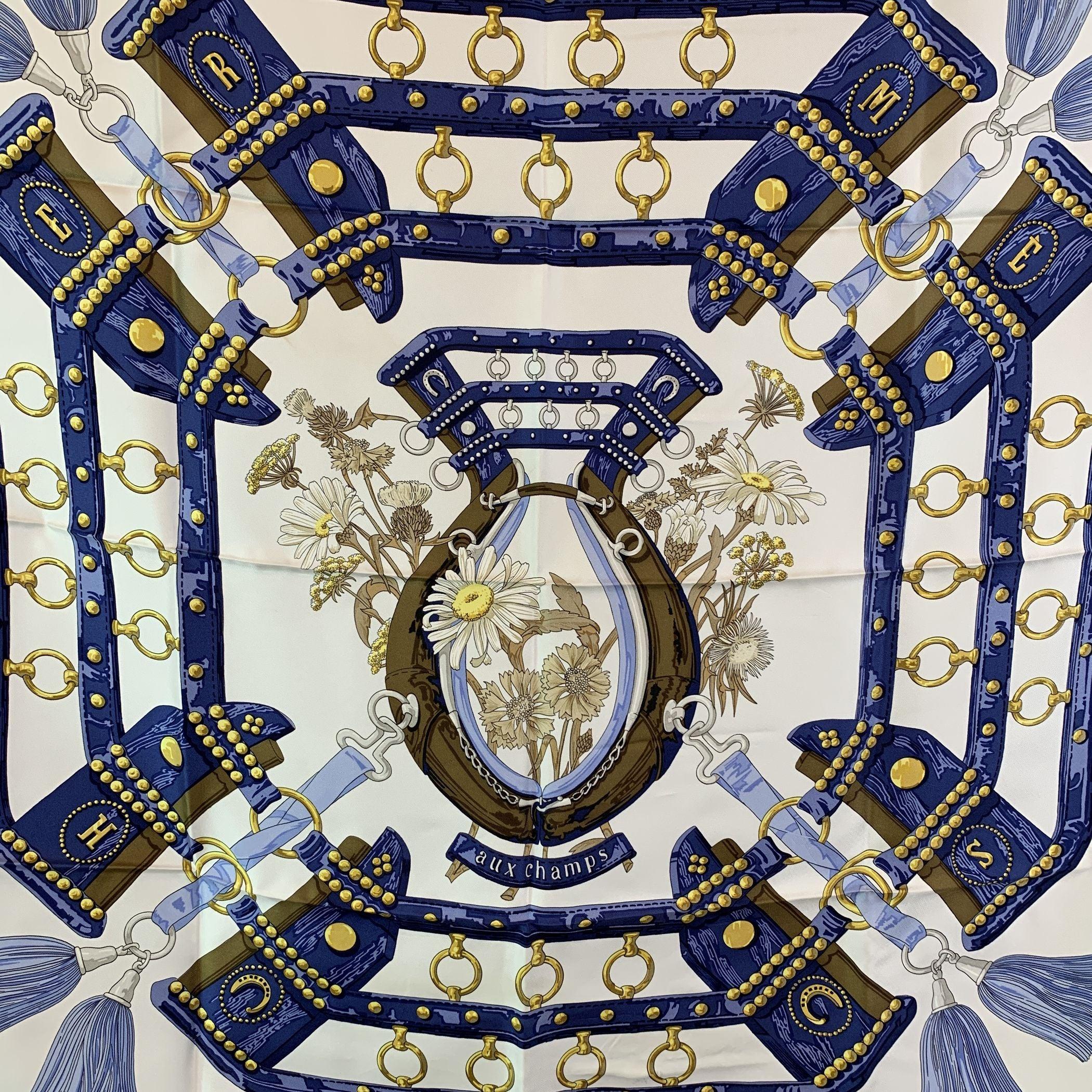 Il fascino rustico incontra l'eleganza francese in questo foulard vintage di Hermès intitolato 