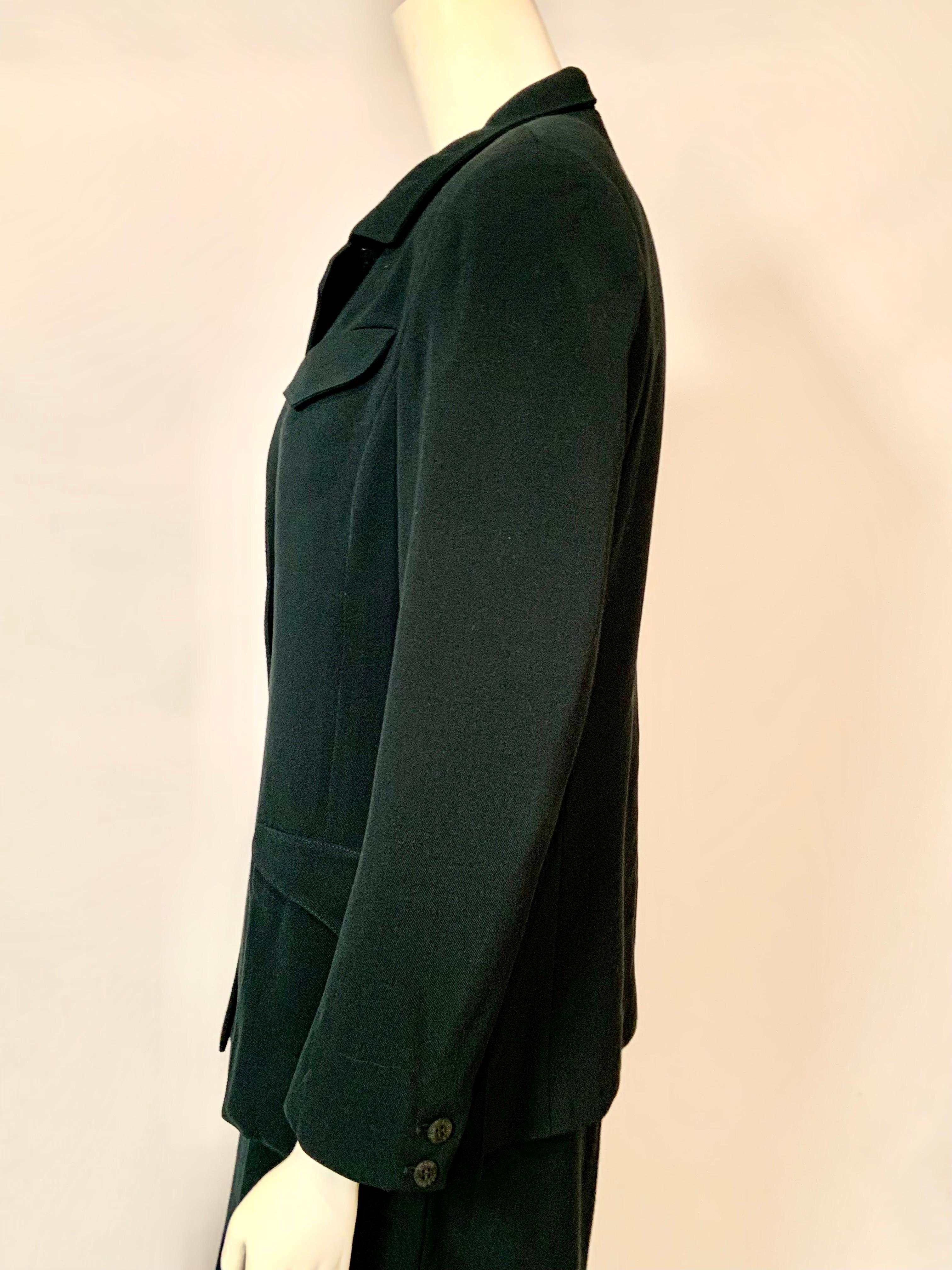 Hermes, Paris Vintage Bottle Green Wool Midi Skirt Suit In Good Condition For Sale In New Hope, PA