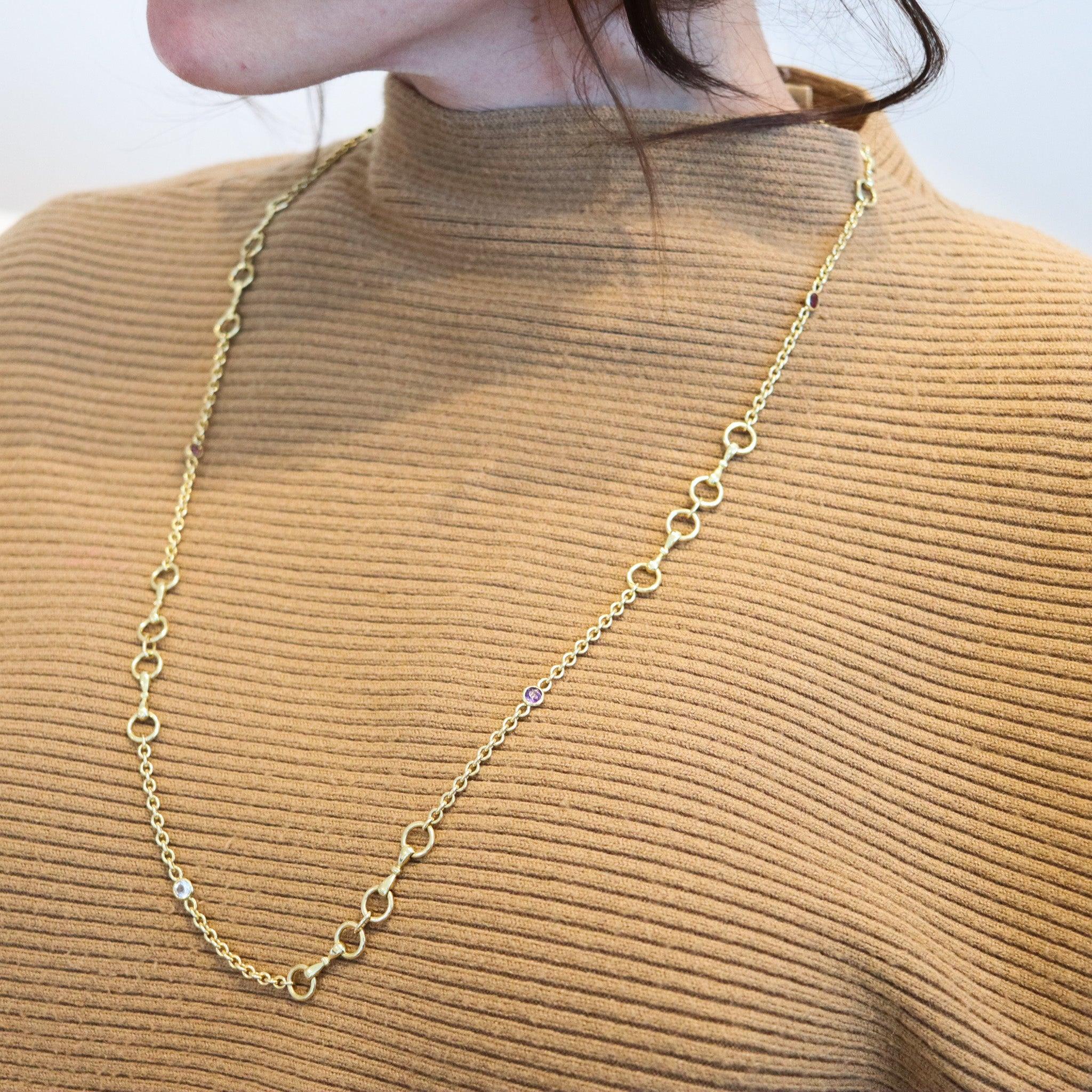 Necklace sautoir designed by Hermès Paris.

This is a very rare necklace sautoir created in Paris France by the luxury house of Hermès, back in the 1970's-1980. The elegant chain was masterfully crafted with several horse-bits links in solid yellow