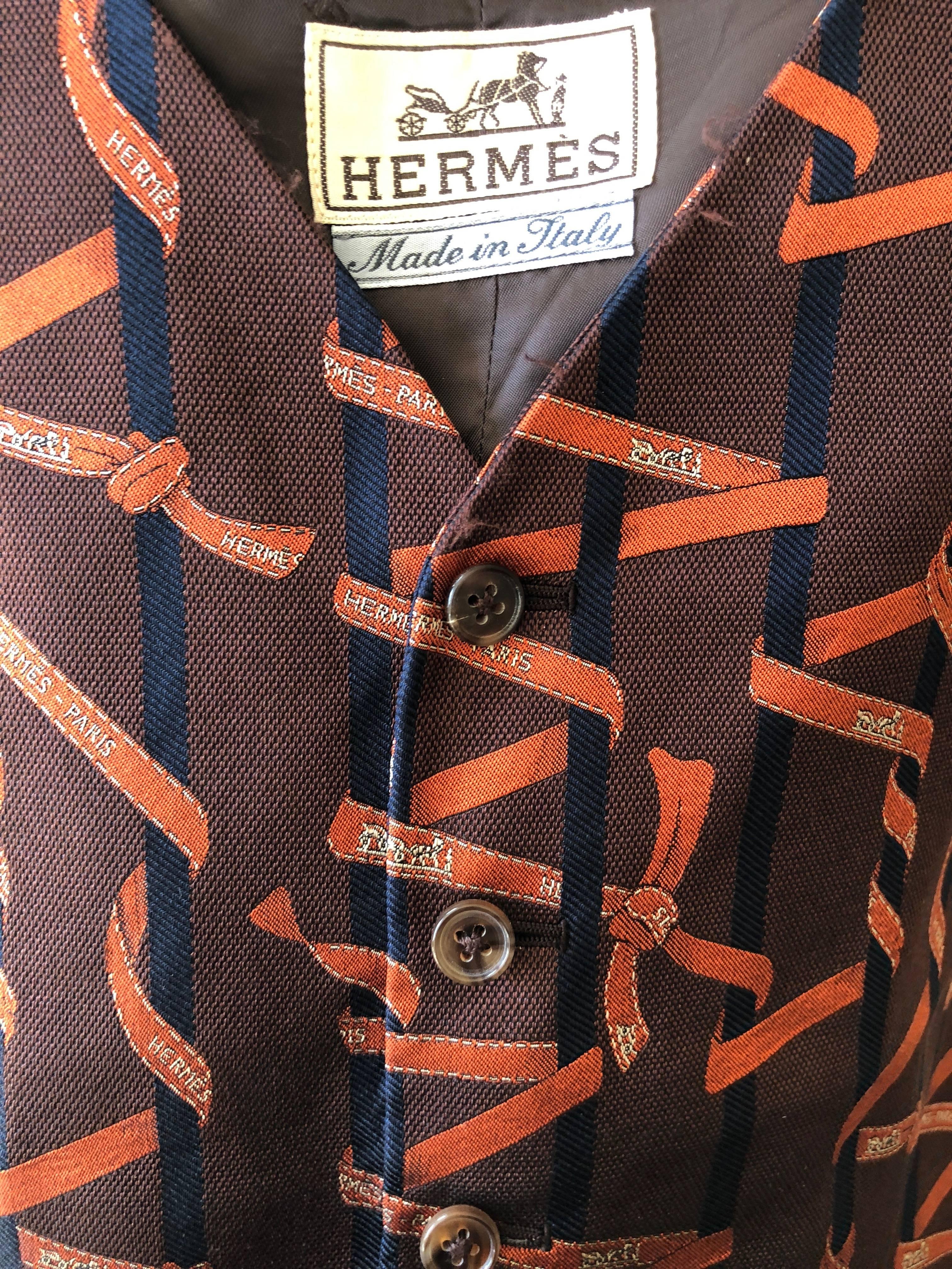 Beautiful gentleman's silk vest from Hermes, Paris.
Hermes Paris Vintage Men's Silk Bolduc Ribbon Vest
 Sz 40
Chest 42