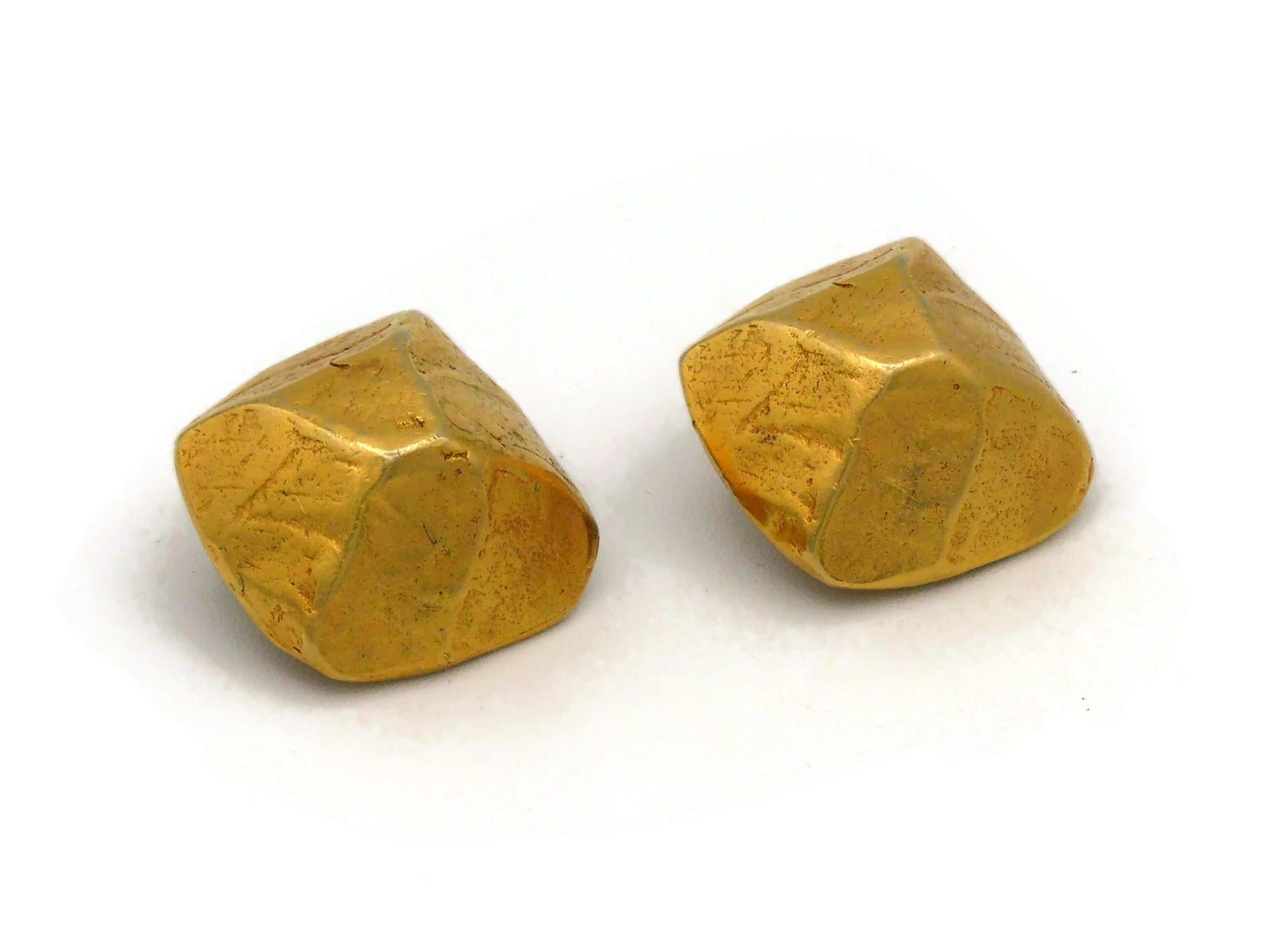 HERMES PARIS Vintage Nugget Design Clip-On Earrings In Good Condition For Sale In Nice, FR