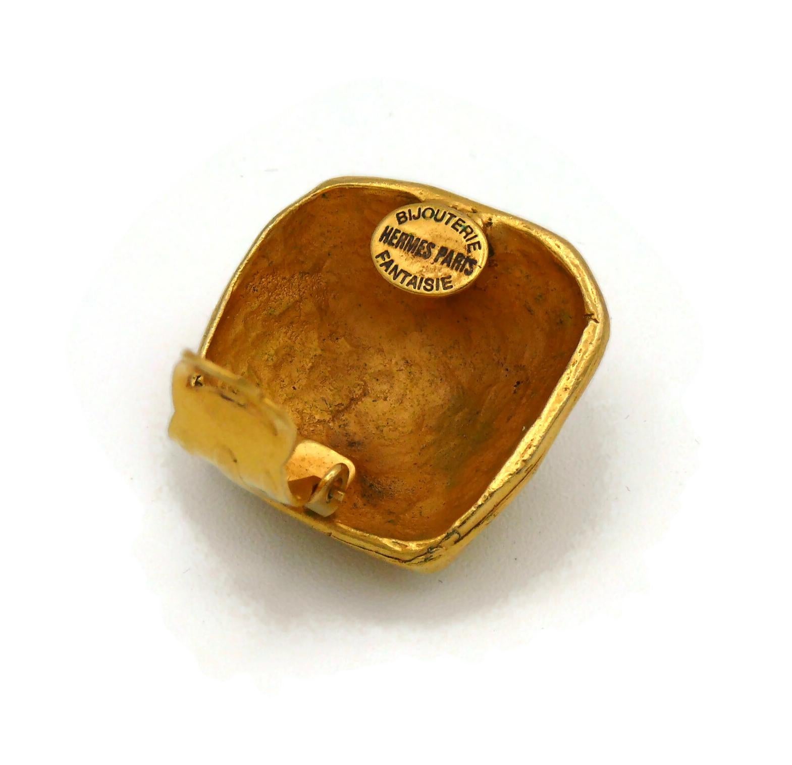 HERMES PARIS Vintage Nugget Design Clip-On Earrings For Sale 3